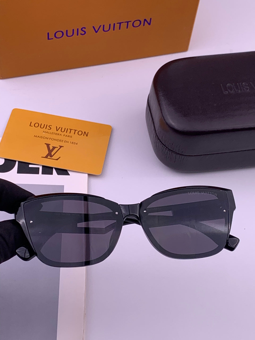 Louis Vuitton L7310 Square Gold Lens Sunglasses for Men & Women - 464624