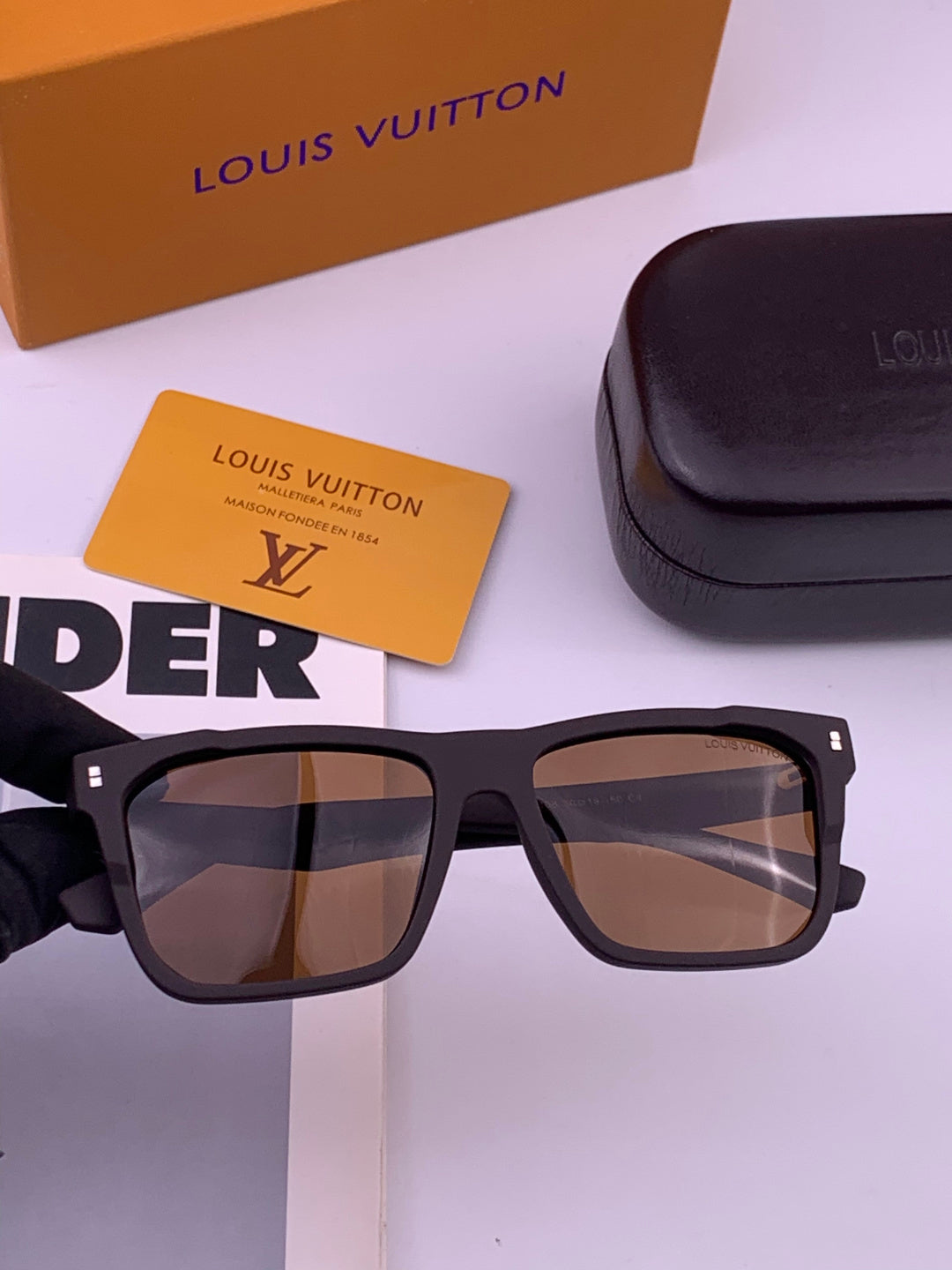 Louis Vuitton L8510 Square Brown Lens Sunglasses for Men & Women - 464789