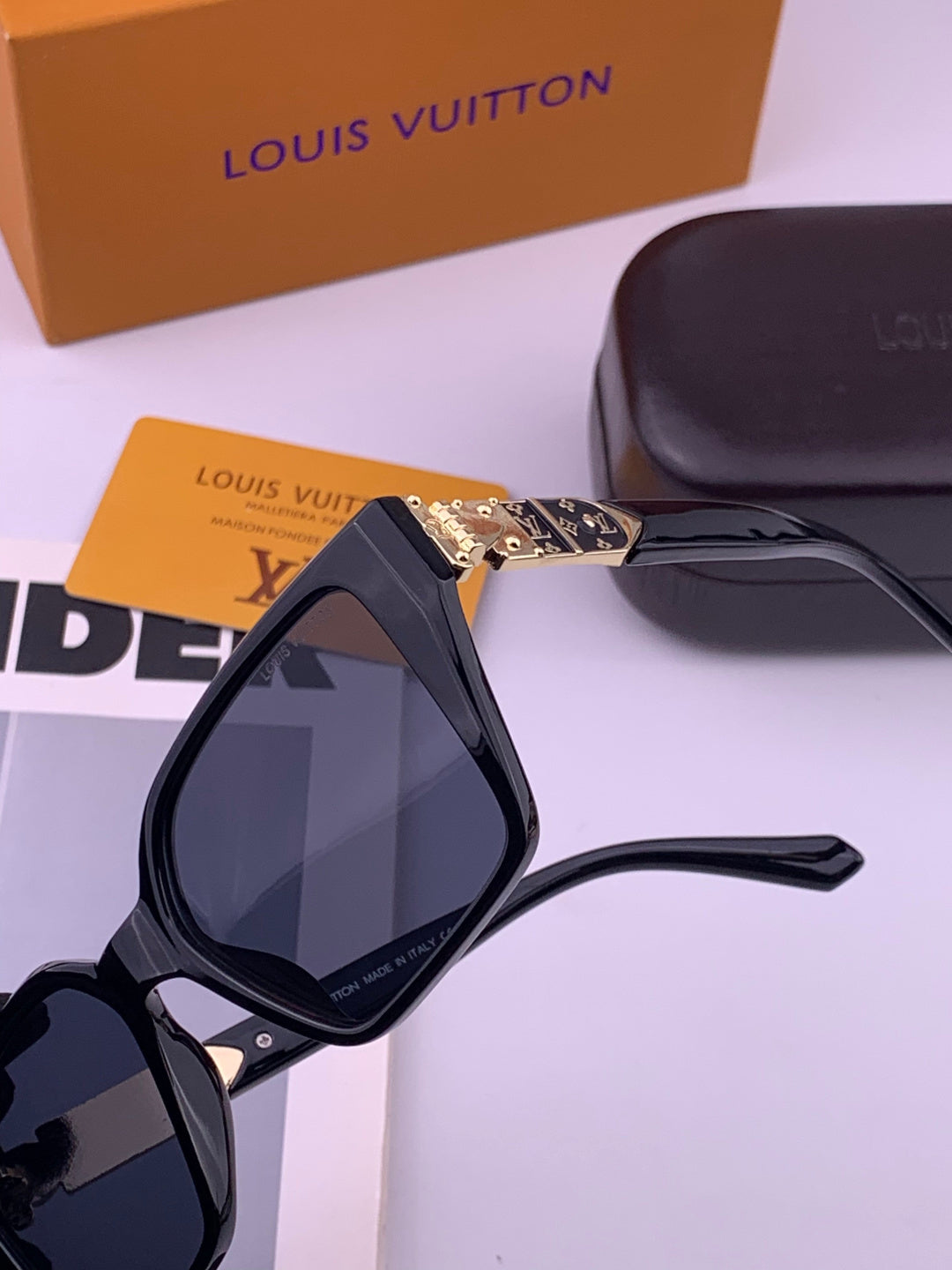 Louis Vuitton L36900 Square Black Lens Sunglasses for Men & Women - 464791 - detail image 3