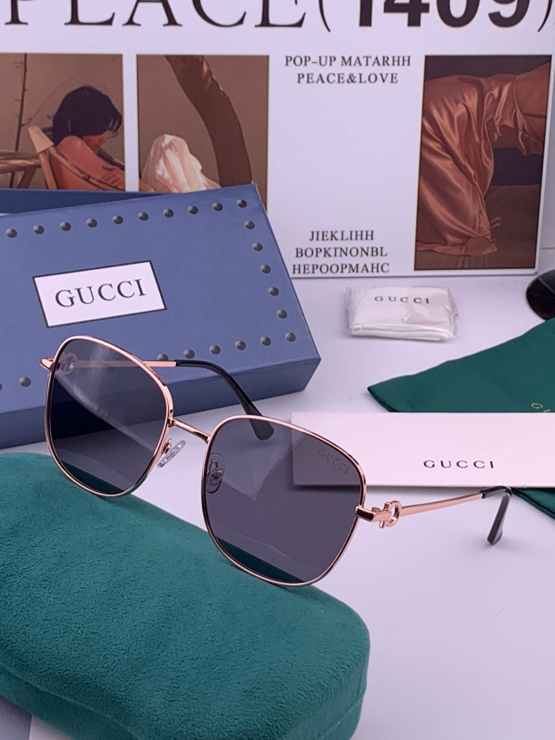 Gucci G35811 Metal Square Black Lens Sunglasses for Men & Women - detail image 2