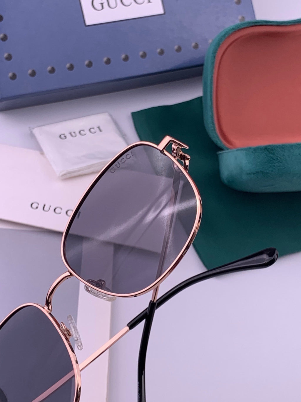 Gucci G35811 Metal Square Black Lens Sunglasses for Men & Women - detail image 4