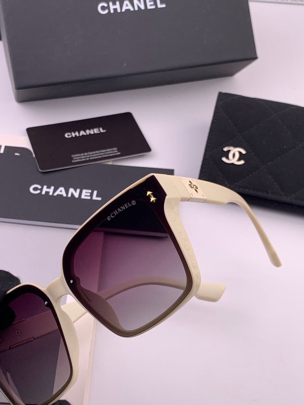 Chanel CH0279 Polarized Square Brown Lens Sunglasses for Women - detail image 3