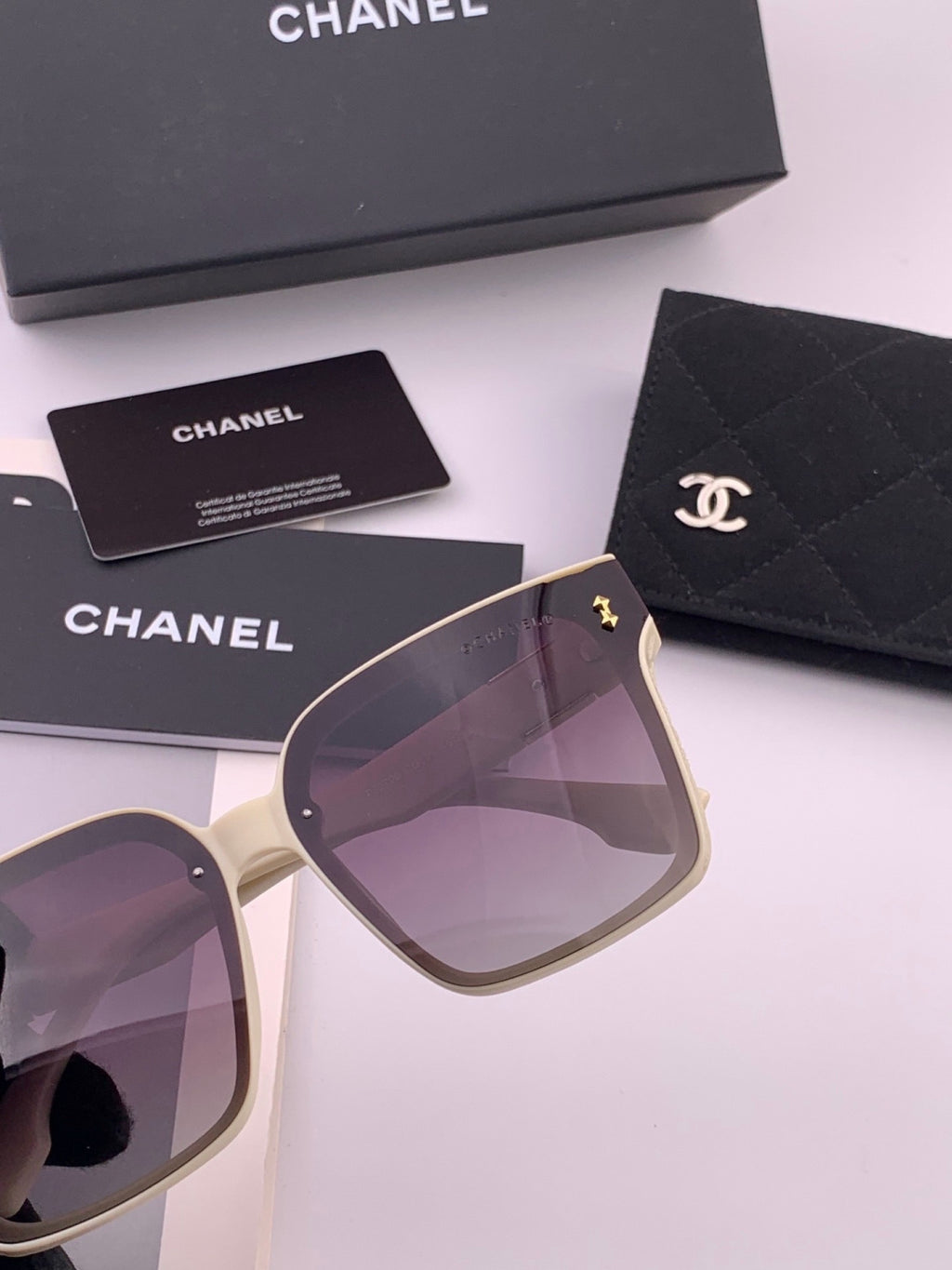 Chanel CH0279 Polarized Square Brown Lens Sunglasses for Women - detail image 4