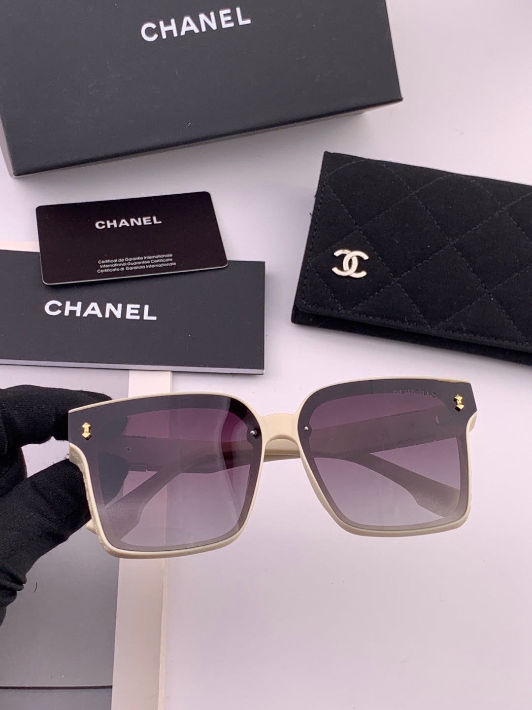 Chanel CH0279 Polarized Square Brown Lens Sunglasses for Women - detail image 6