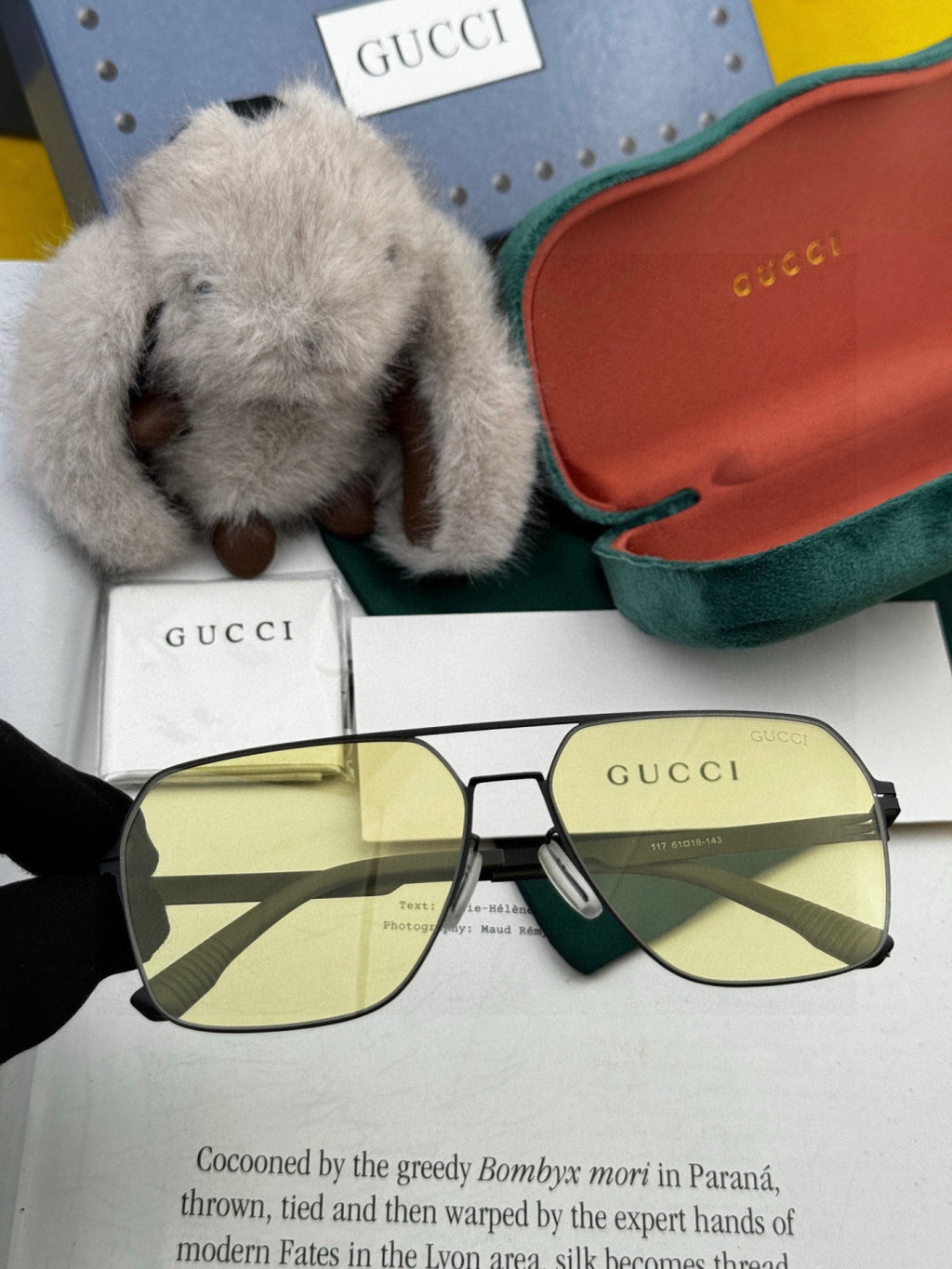 Gucci G711 Polarized Fashion Gold Lens Sunglasses for Men & Women - 464982 - detail image 2