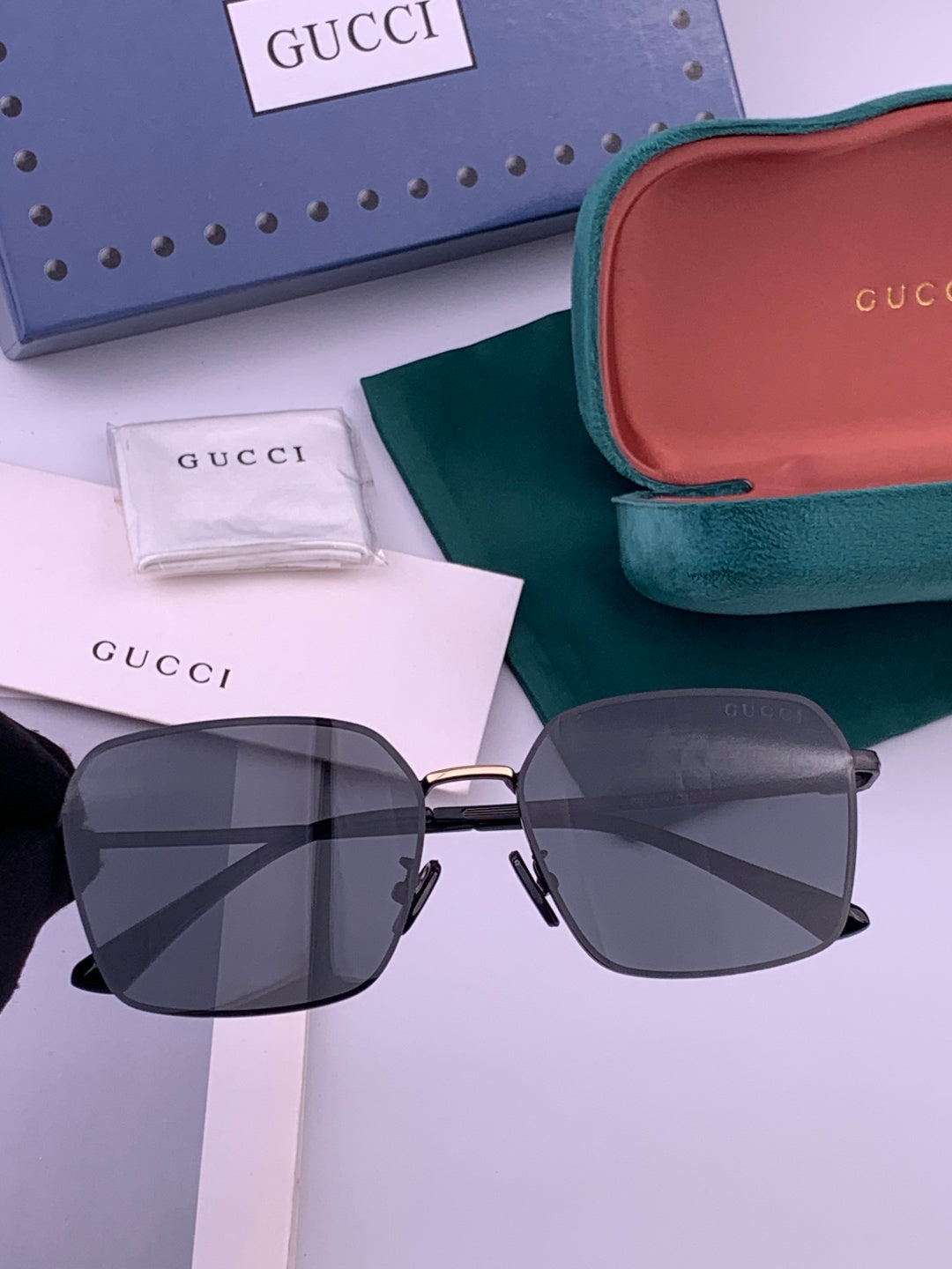 Gucci G6881 Polarized Aviator Gold Lens Sunglasses for Men - 464996
