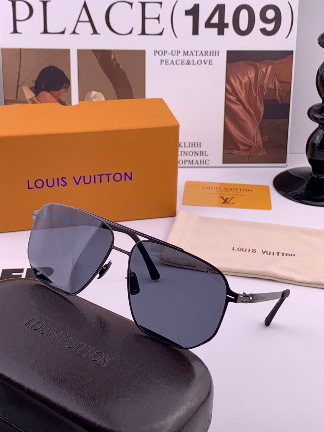 Louis Vuitton L6229 Polarized Aviator Gold Lens Sunglasses for Men - detail image 4