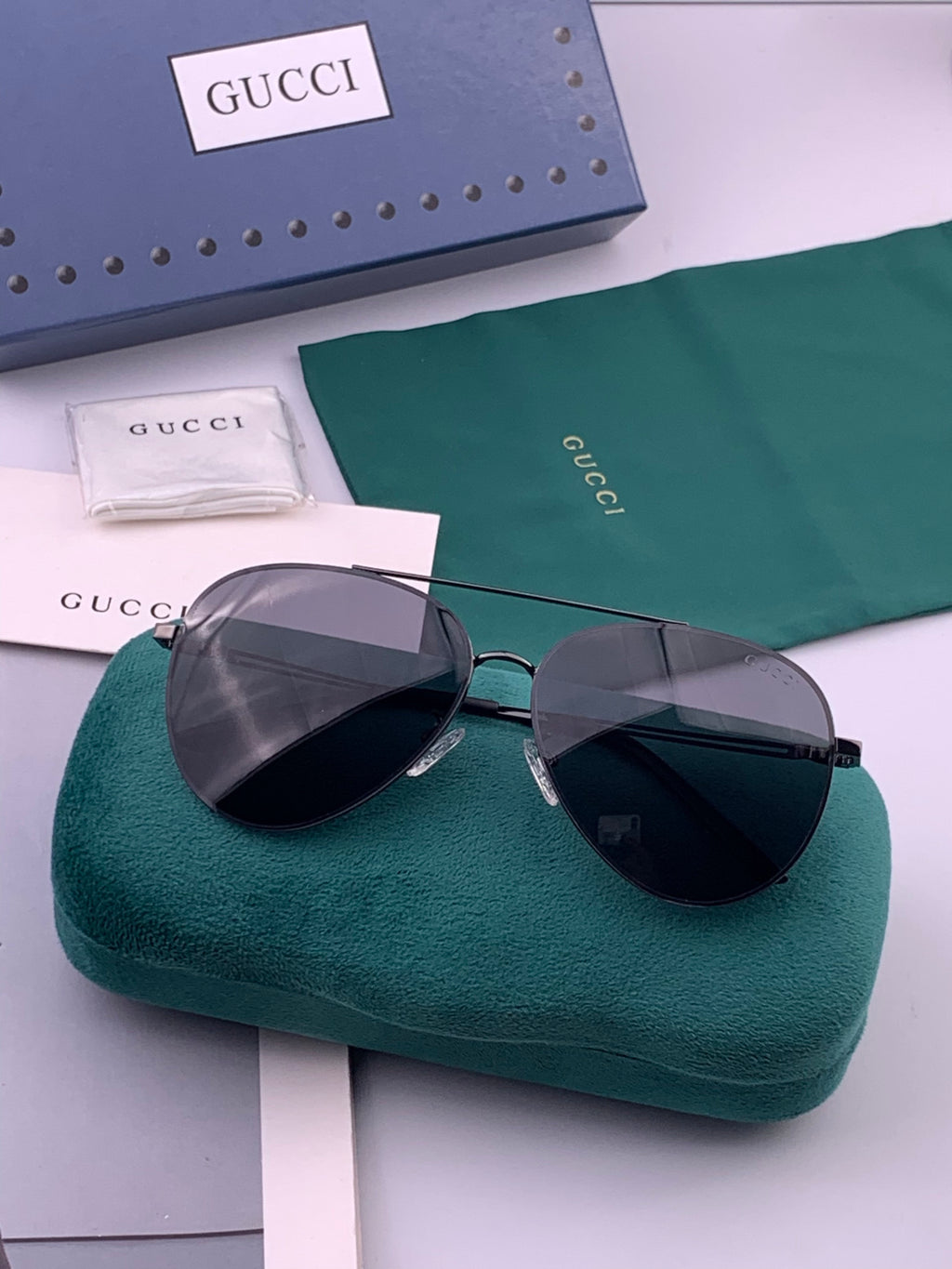 Gucci G052 Polarized Aviator Gold Lens Sunglasses for Men - detail image 6
