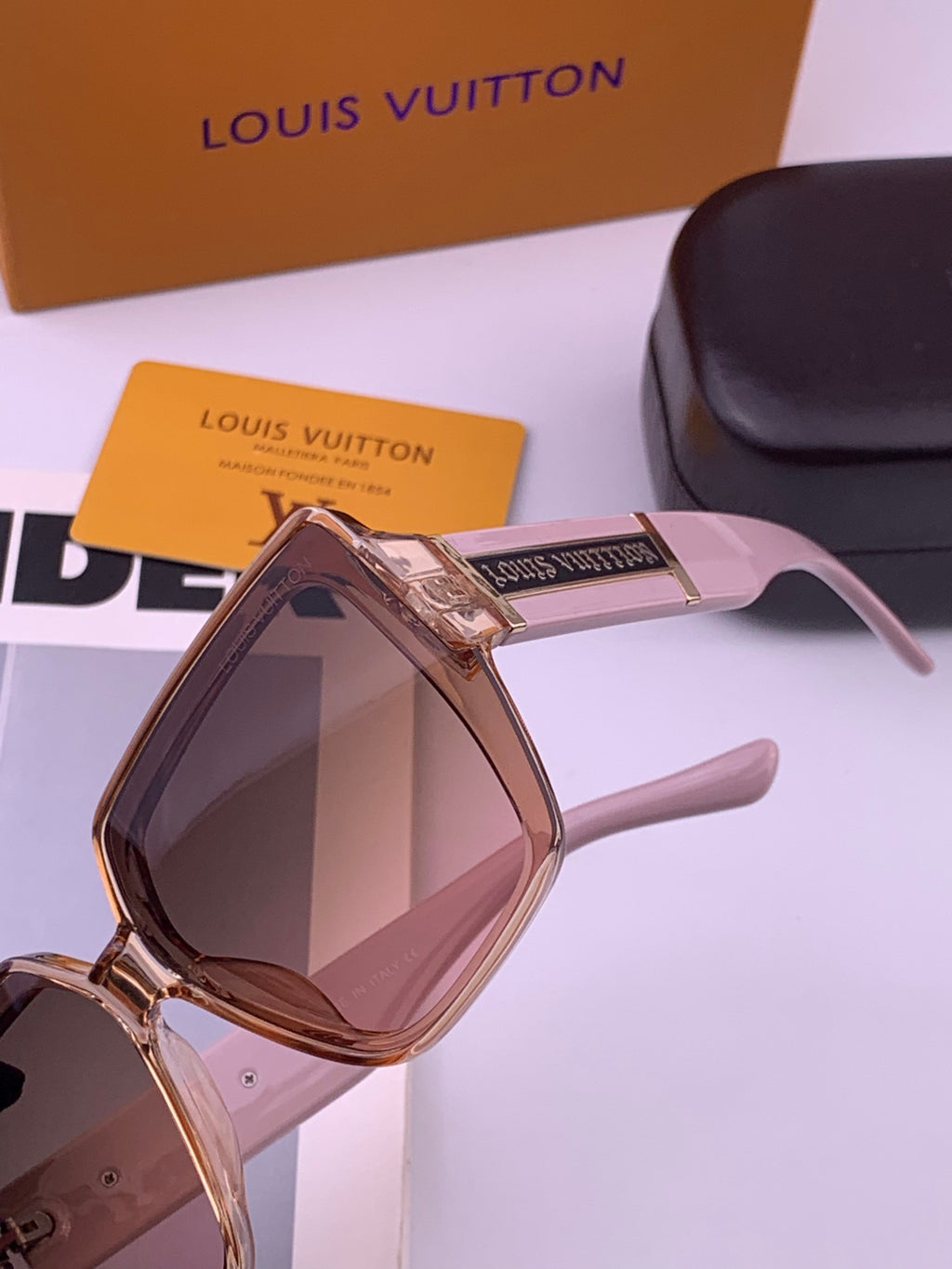 Louis Vuitton L4231 Square Brown Lens Sunglasses for Men & Women - detail image 3