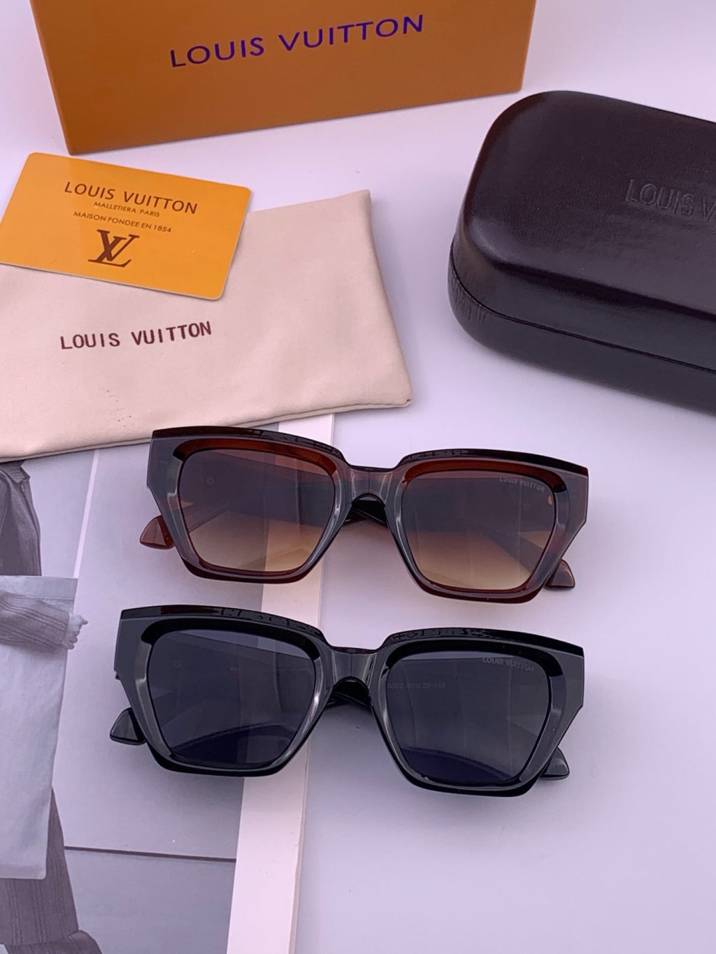 Louis Vuitton L26900 Square Black Lens Sunglasses for Women - 464704 - detail image 7