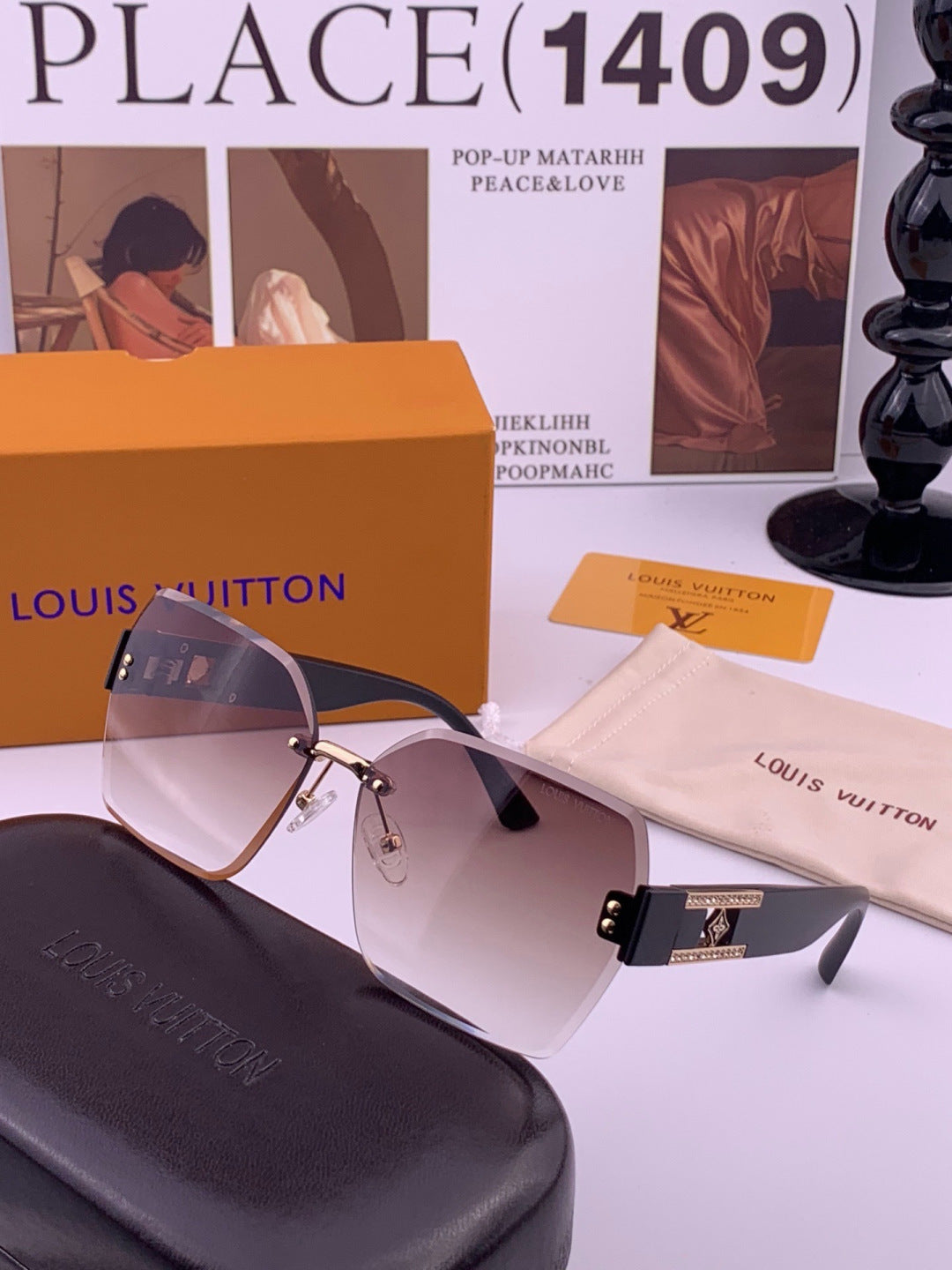 Louis Vuitton L9261 Square Black Lens Sunglasses for Men & Women - 464707 - detail image 2