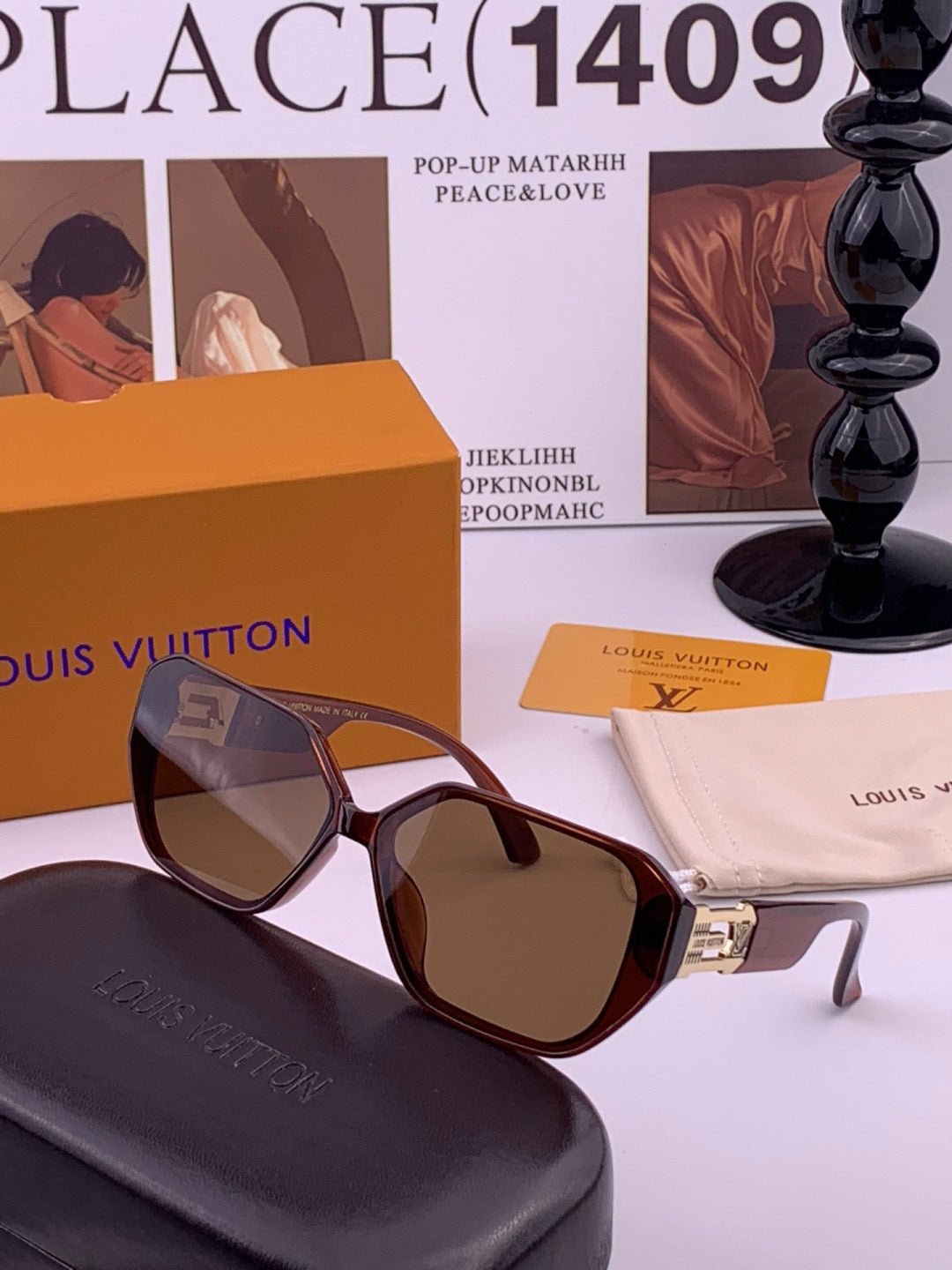 Louis Vuitton L17001 Square Black Lens Sunglasses for Women - 464711 - detail image 2