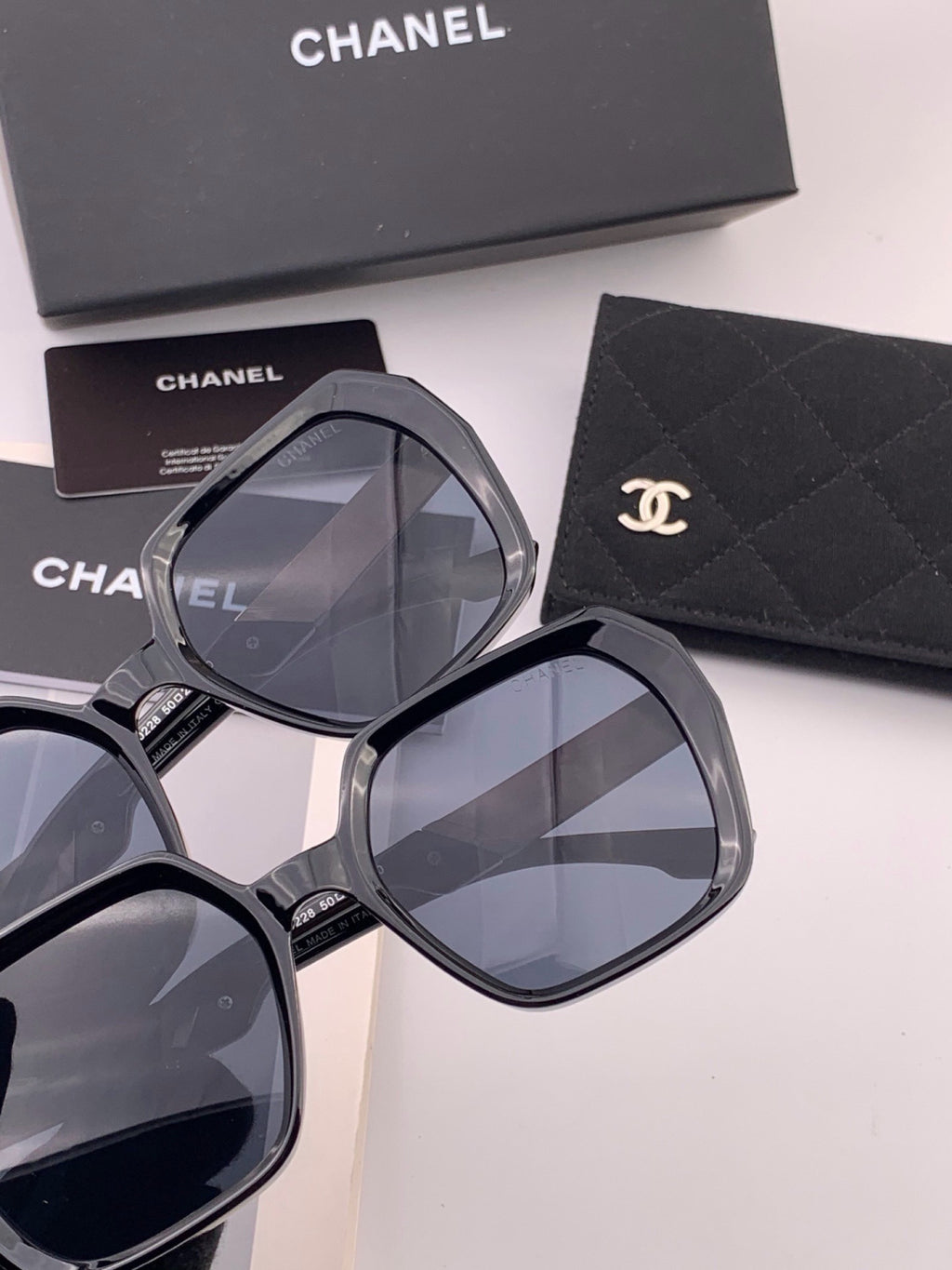 Chanel CH84022 Oversized Gold Lens Sunglasses for Men & Women - 465122 - detail image 2