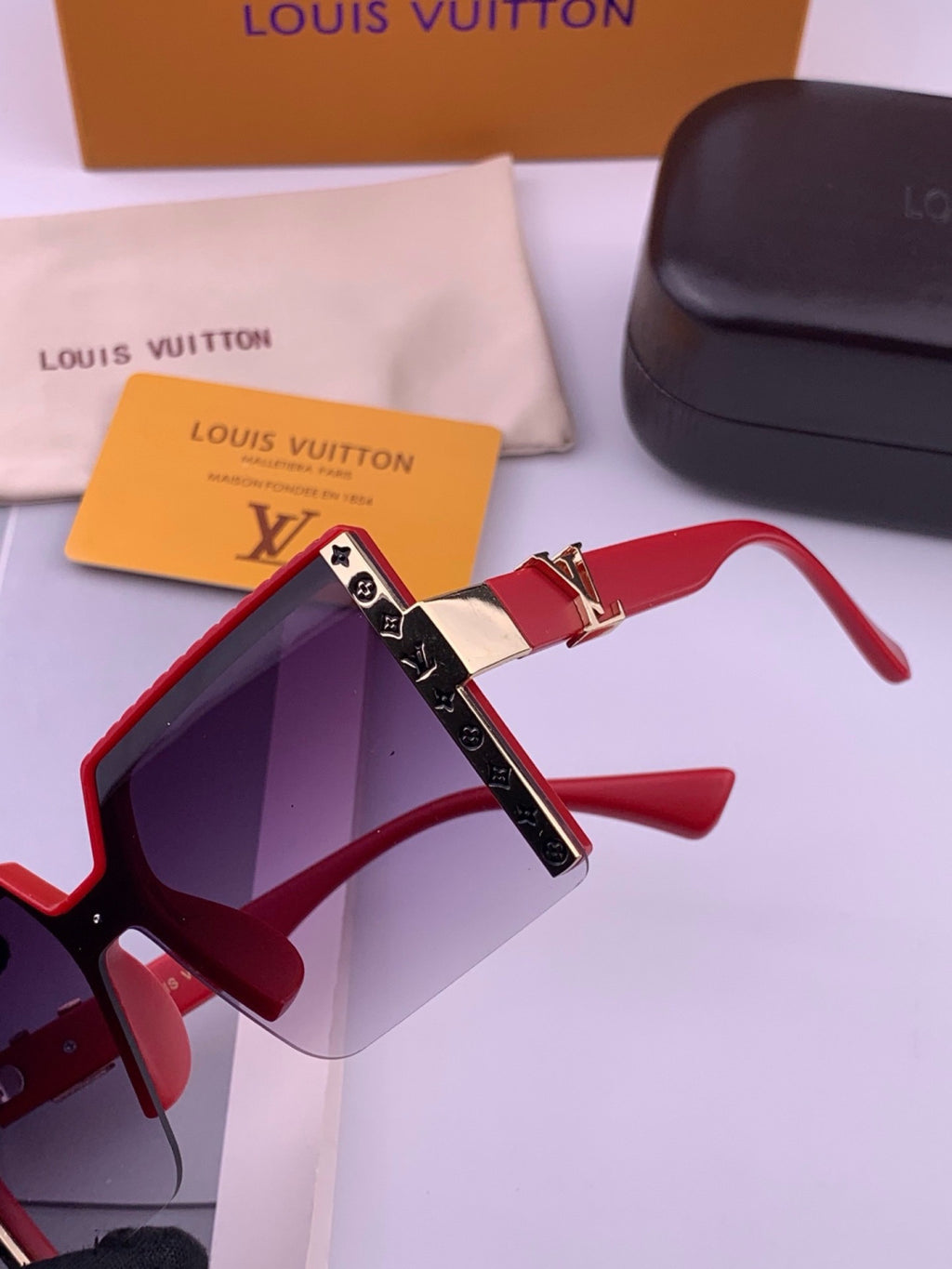 Louis Vuitton L6149 Square Black Lens Sunglasses for Men & Women - 464717 - detail image 3