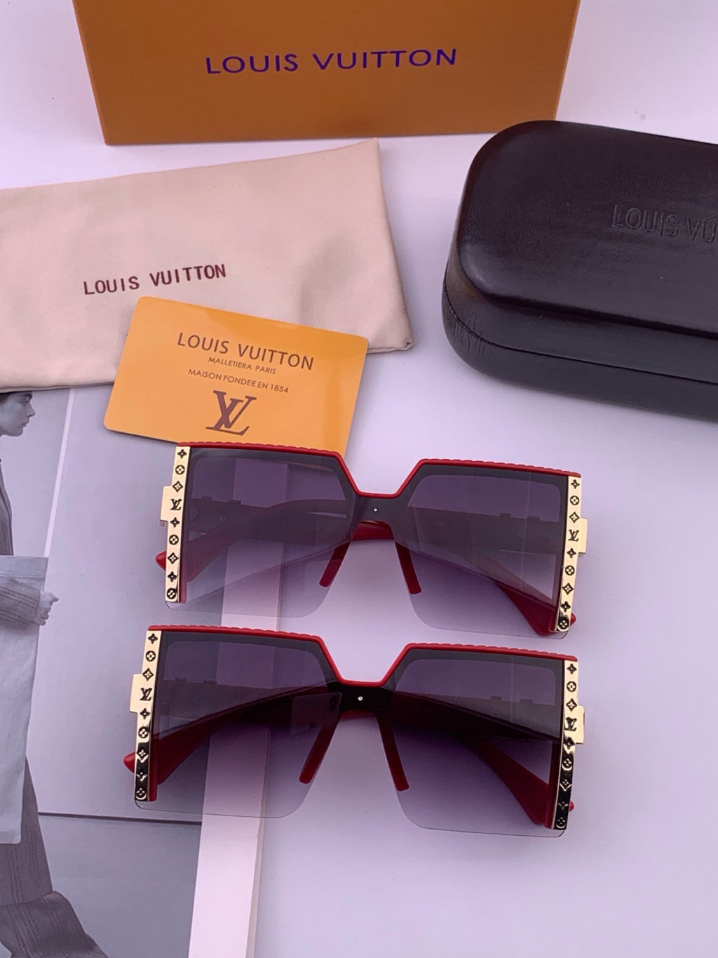 Louis Vuitton L6149 Square Black Lens Sunglasses for Men & Women - 464717 - detail image 8