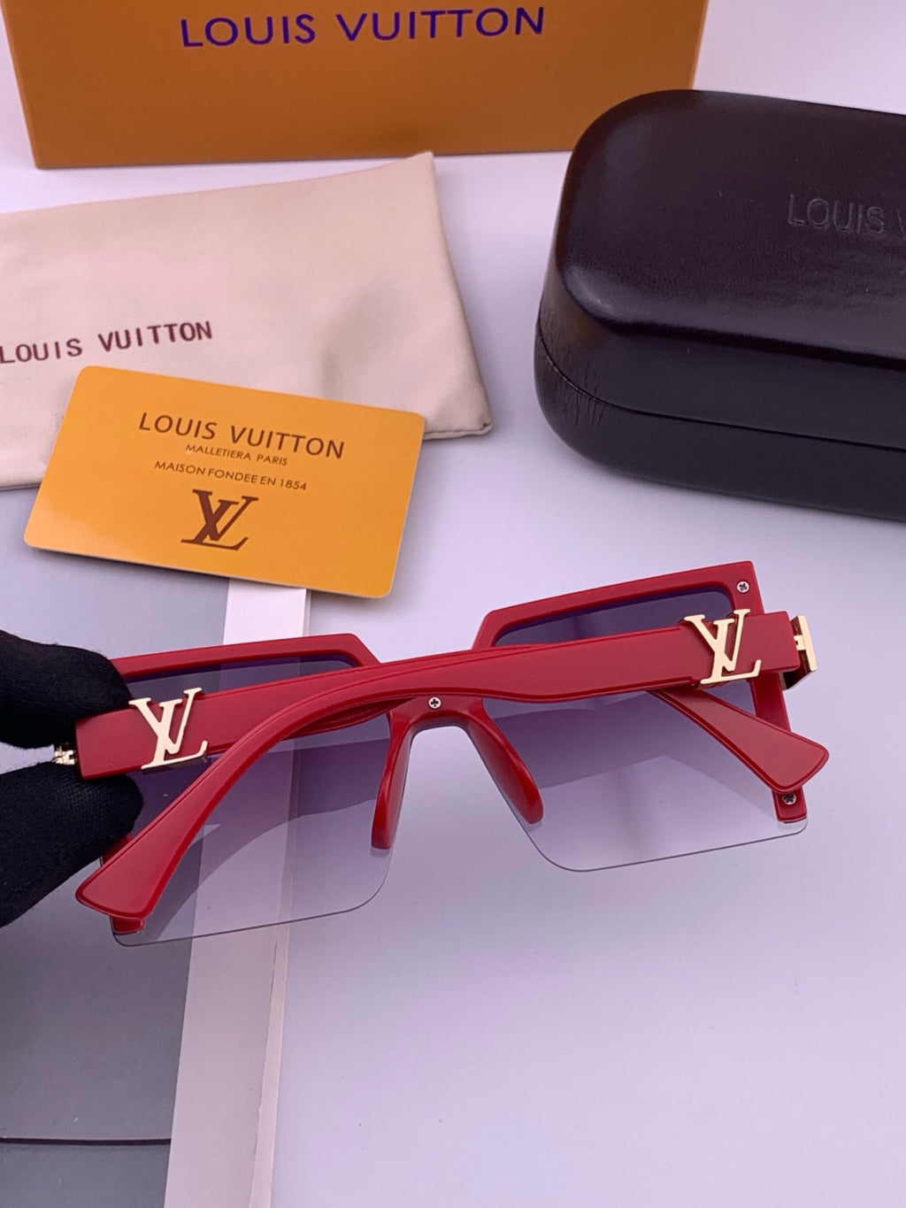 Louis Vuitton L6149 Square Black Lens Sunglasses for Men & Women - 464717 - detail image 4