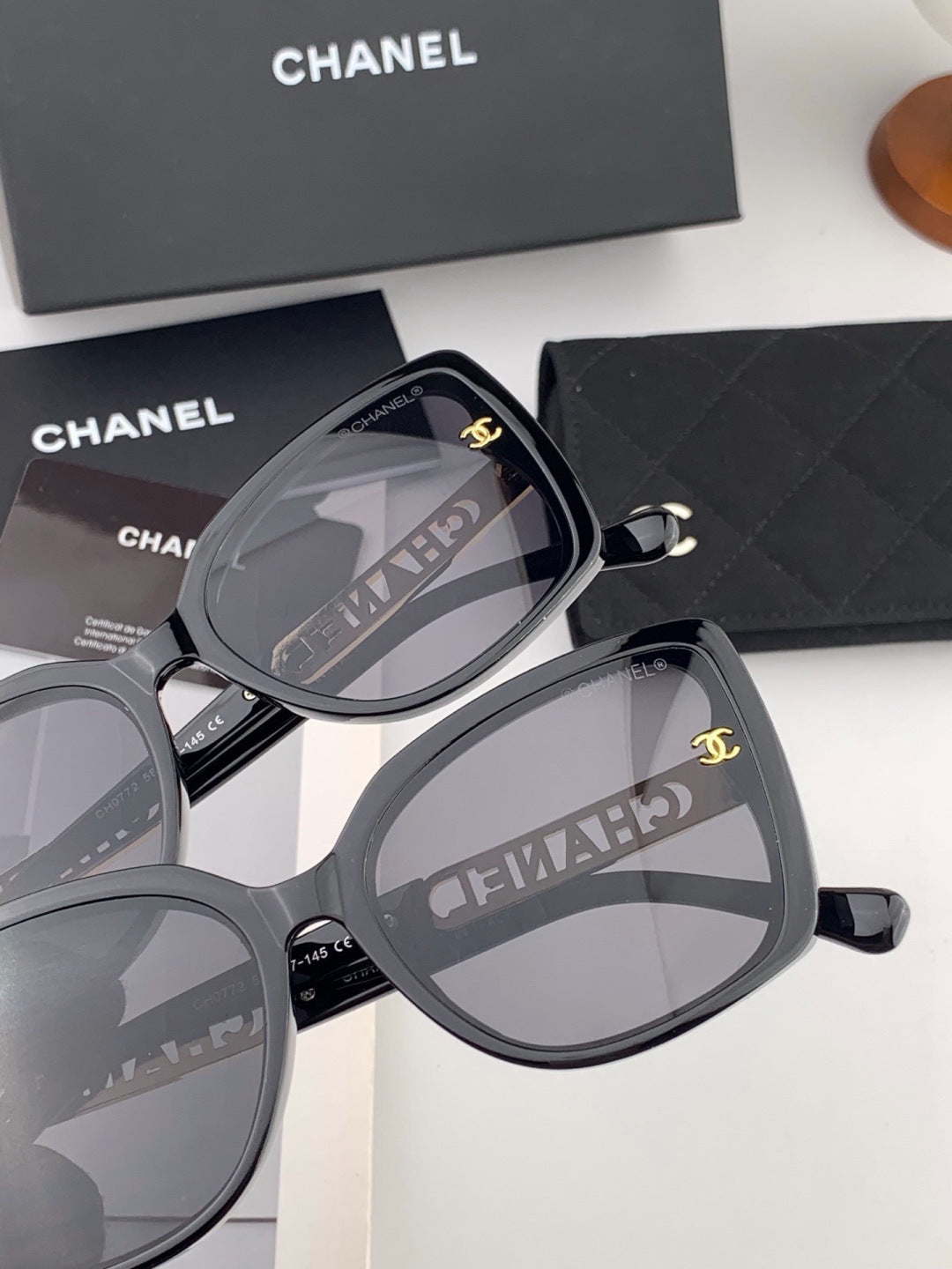 Chanel CH2077 Fashion Black Lens Sunglasses for Men & Women - 465105 - detail image 4