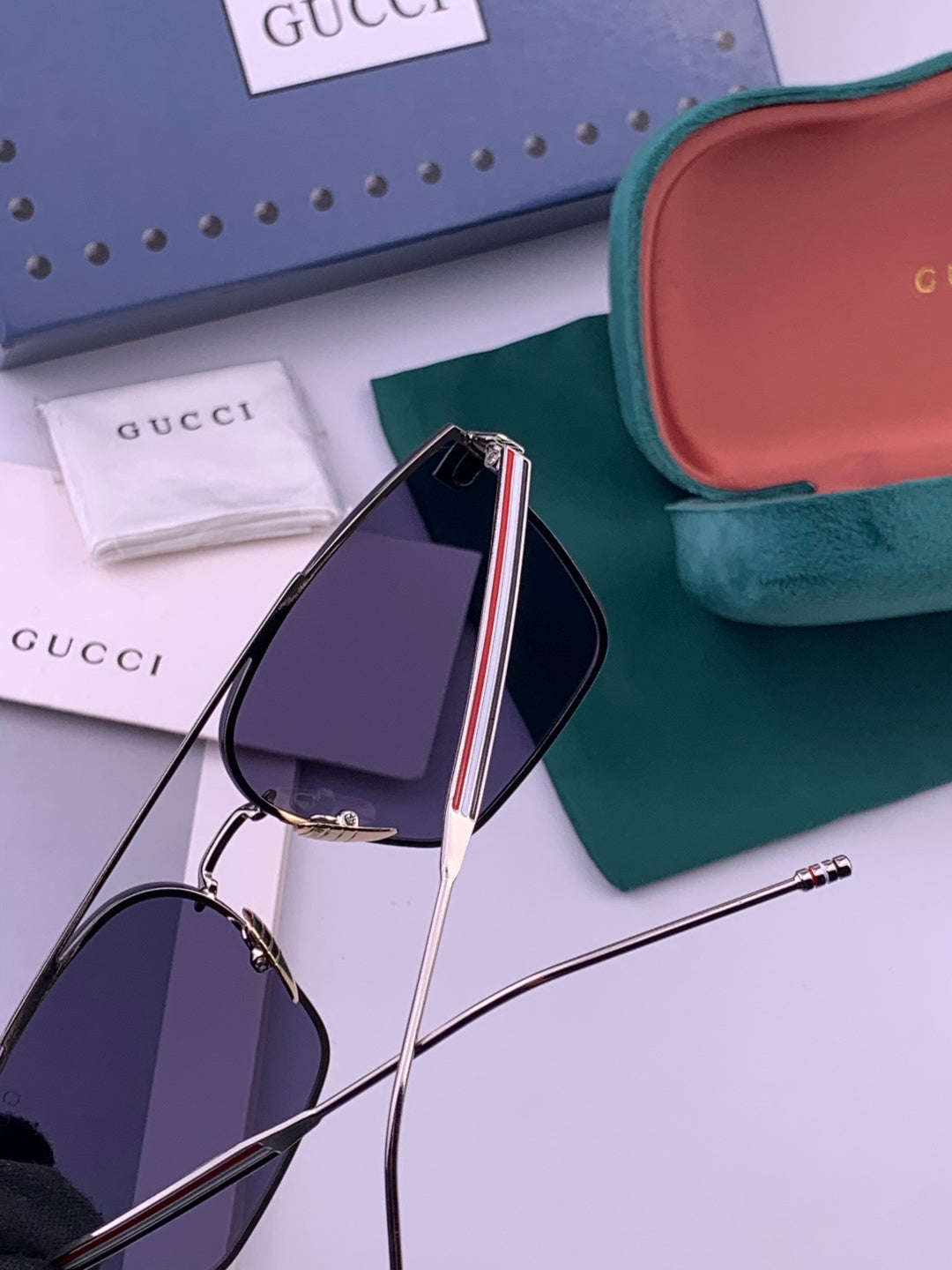 Gucci G152 Polarized Aviator Gold Lens Sunglasses for Men & Women - 464897 - detail image 4
