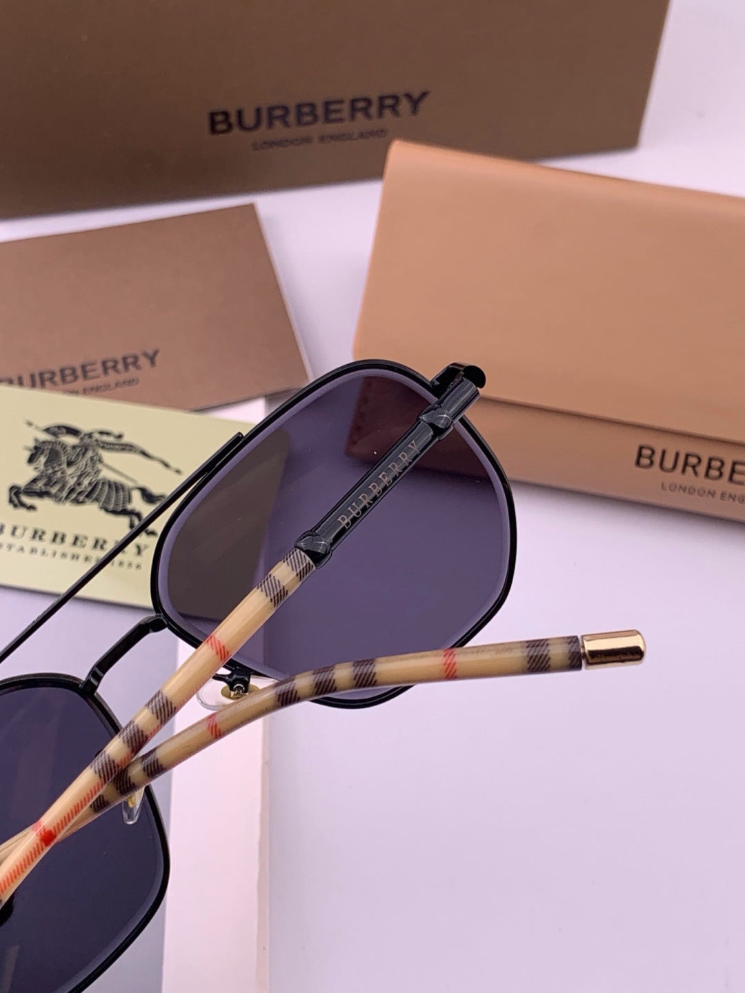 Burberry B938 Aviator Blue Lens Sunglasses for Men - detail image 6