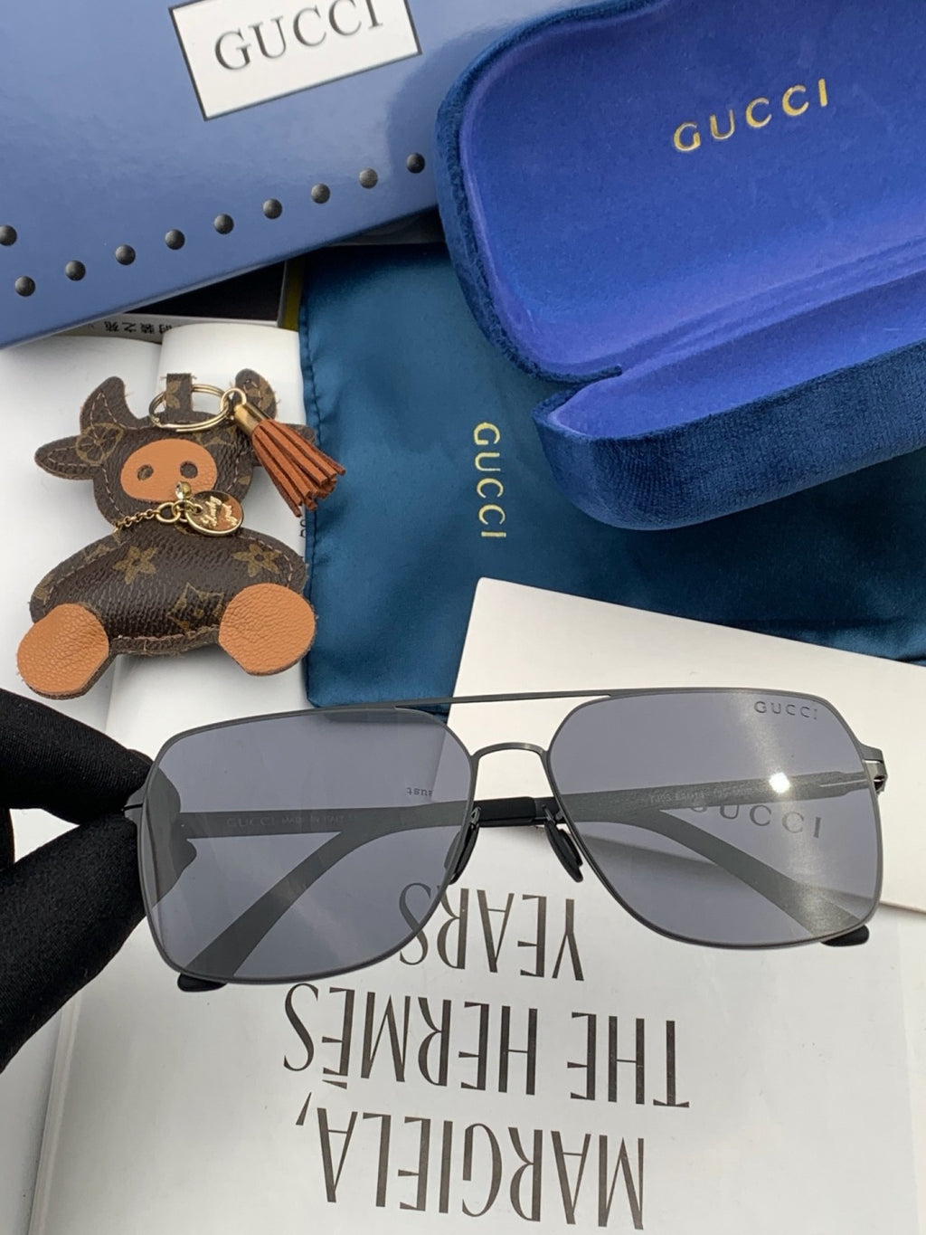 Gucci G3730 Fashion Blue Lens Sunglasses for Men & Women - 464872 - detail image 2