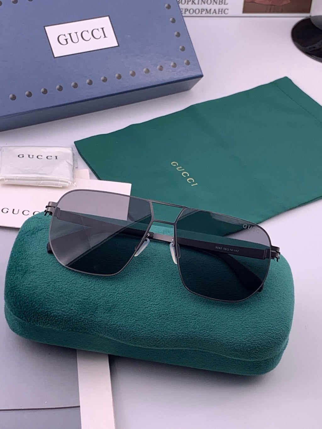 Gucci G2504 Fashion Black Lens Sunglasses for Men & Women - 464878 - detail image 8