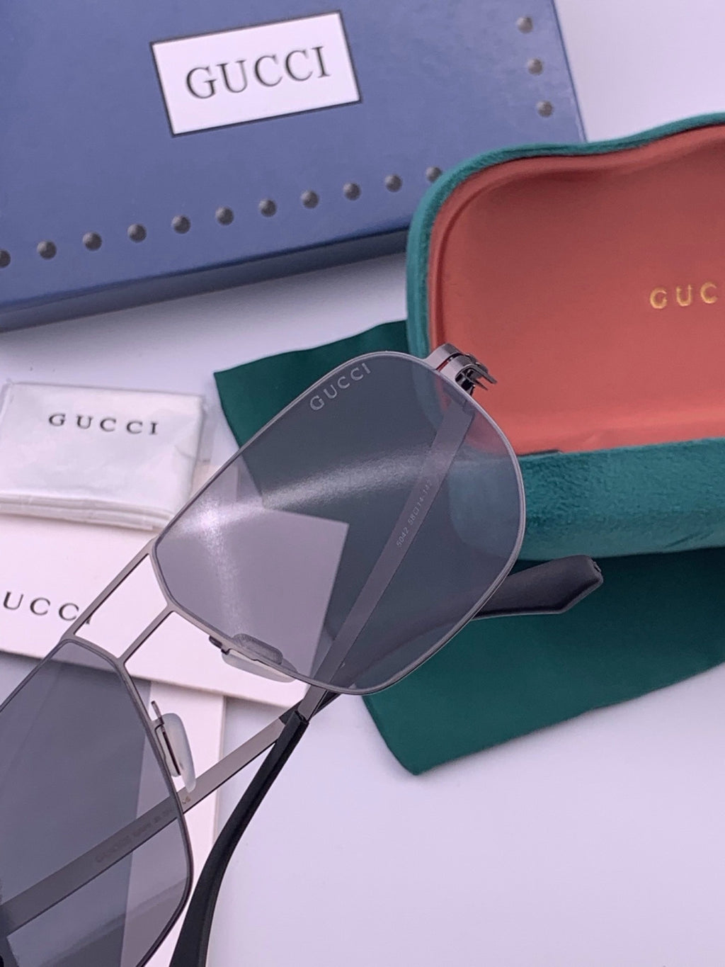 Gucci G2504 Fashion Black Lens Sunglasses for Men & Women - 464878 - detail image 5