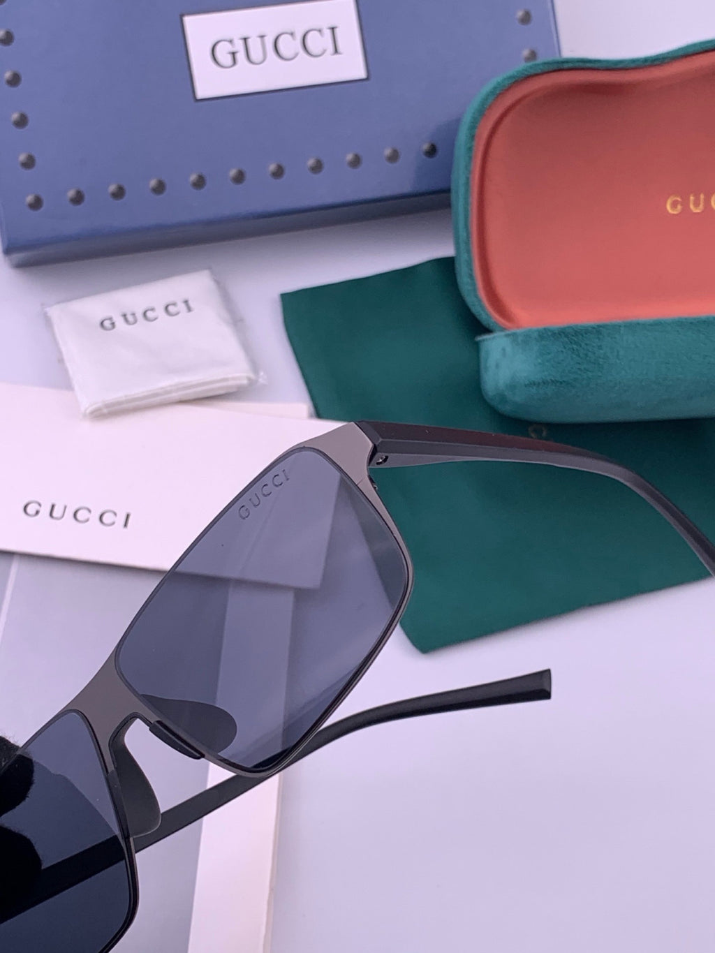 Gucci G2225 Polarized Aviator Gold Lens Sunglasses for Men - 464881 - detail image 2
