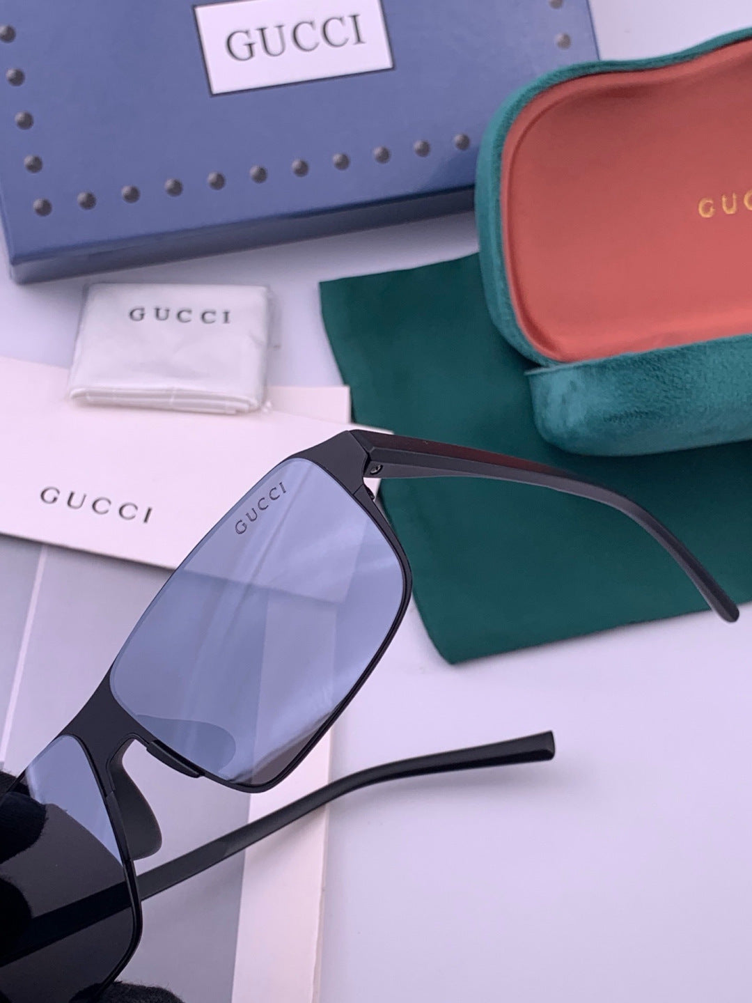 Gucci G2225 Polarized Aviator Gold Lens Sunglasses for Men - 464882 - detail image 3