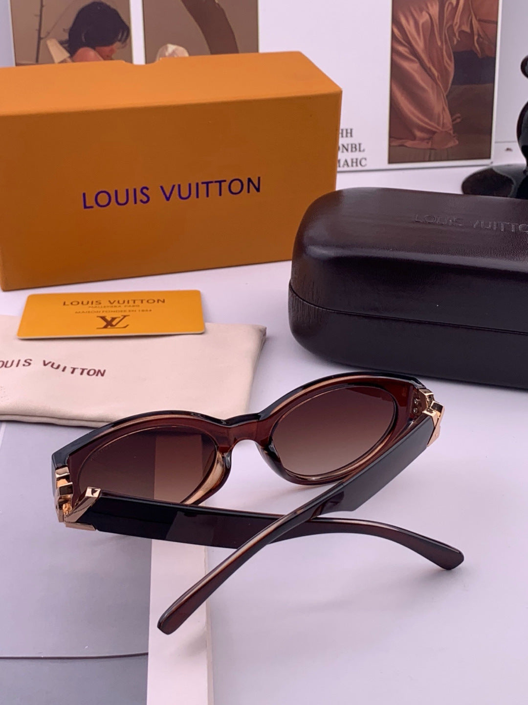Louis Vuitton L15803 Square Black Lens Sunglasses for Women - detail image 4