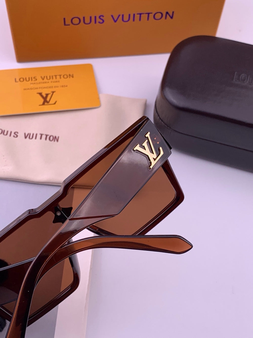 Louis Vuitton L7600 Square Black Lens Sunglasses for Women - 493230 - detail image 5