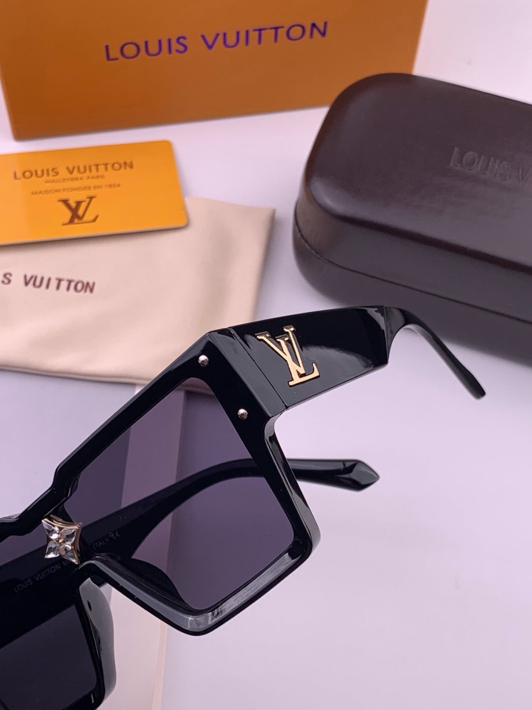 Louis Vuitton L7600 Square Black Lens Sunglasses for Women - detail image 3