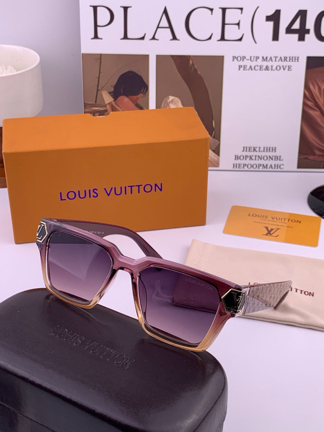 Louis Vuitton Fashion Gold Lens Sunglasses for Men & Women - detail image 4