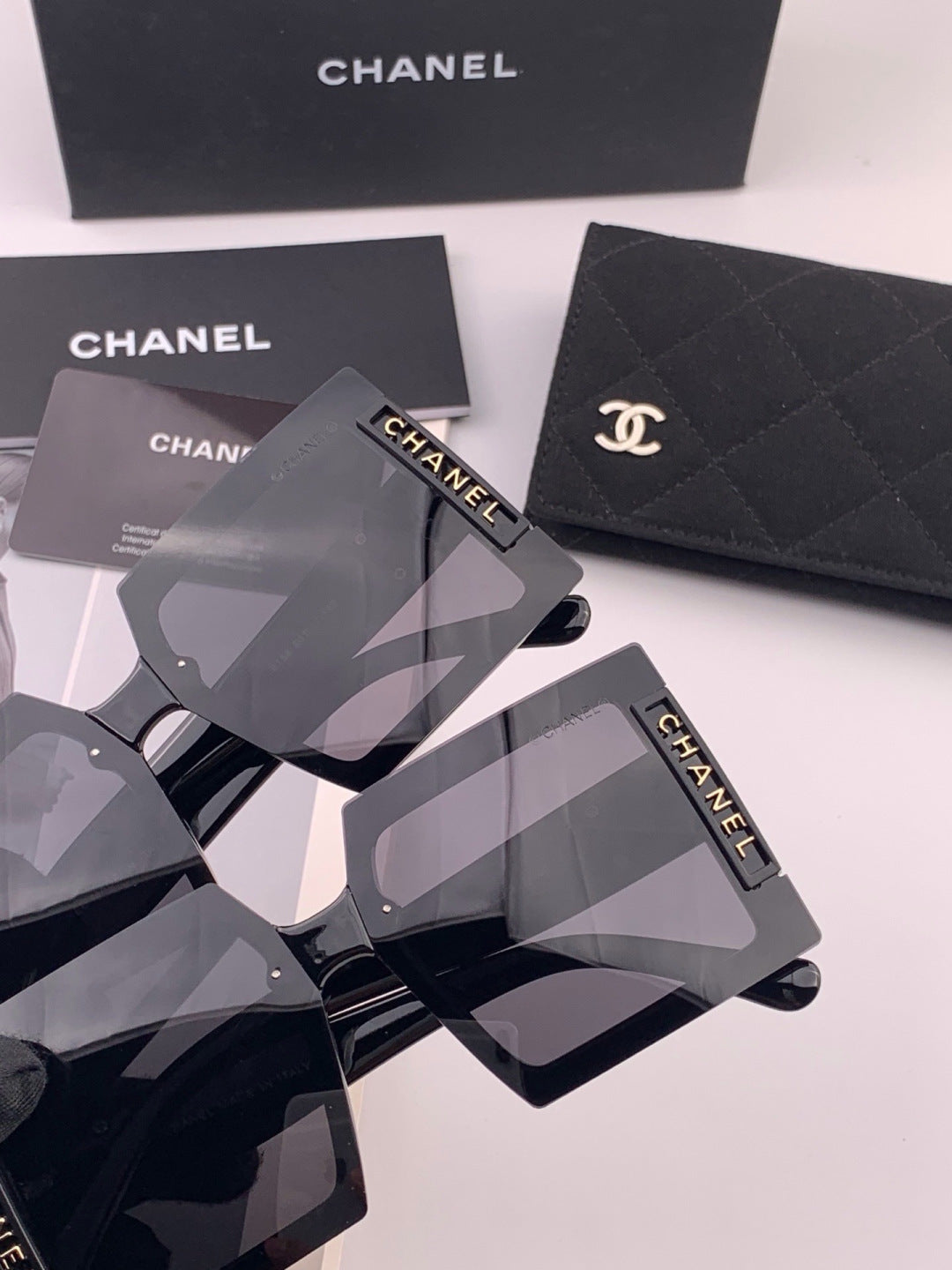 Chanel CH8615 Polarized Square Gold Lens Sunglasses for Women - detail image 4