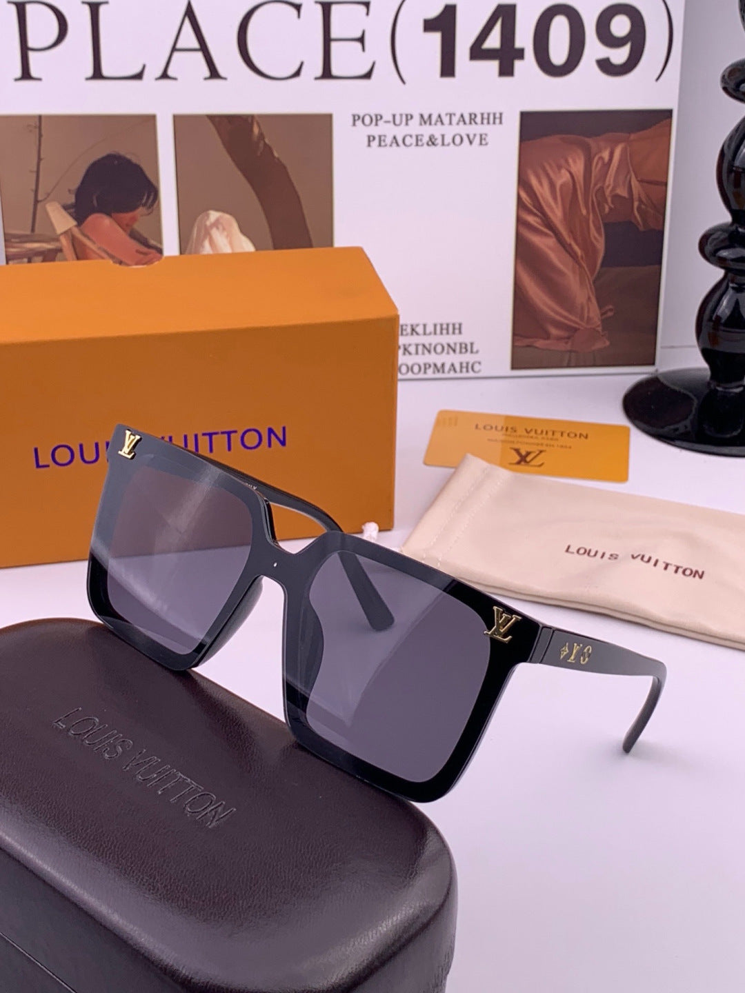 Louis Vuitton L6006 Oversized Black Lens Sunglasses for Men & Women - detail image 2