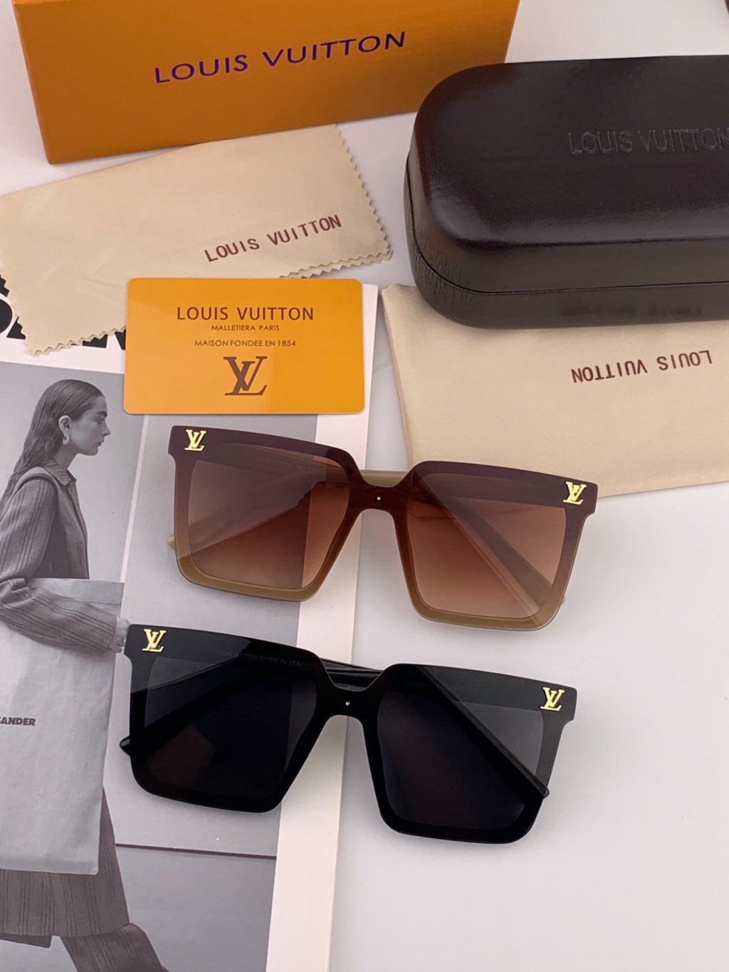 Louis Vuitton L6006 Oversized Black Lens Sunglasses for Men & Women - detail image 8