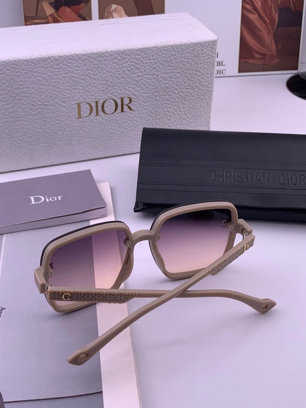 Louis Vuitton L37004 Oversized Purple Lens Sunglasses for Men & Women - detail image 7