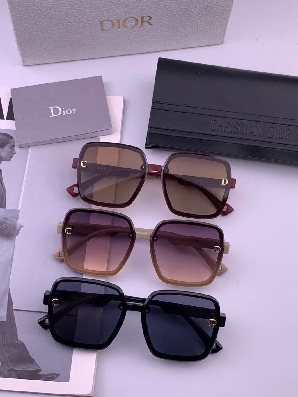 Louis Vuitton L37004 Oversized Purple Lens Sunglasses for Men & Women - detail image 8