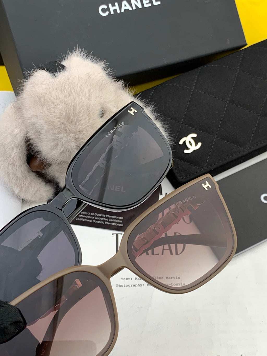 Chanel CH0303 Fashion Black Lens Sunglasses for Men & Women - detail image 5