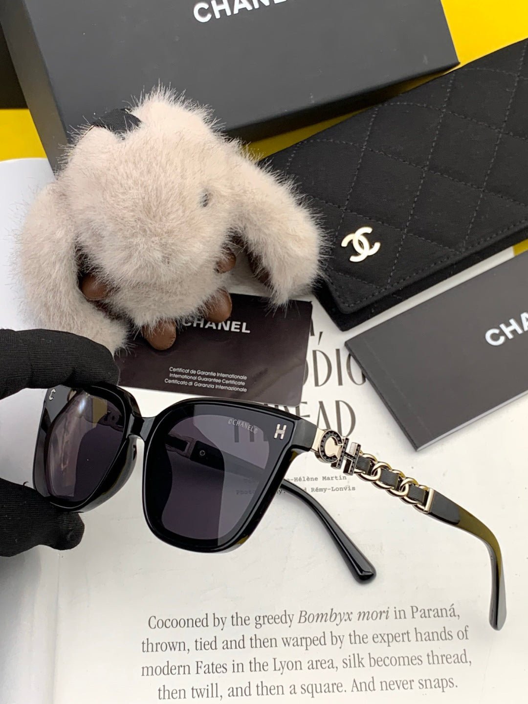 Chanel CH0303 Fashion Black Lens Sunglasses for Men & Women - detail image 4