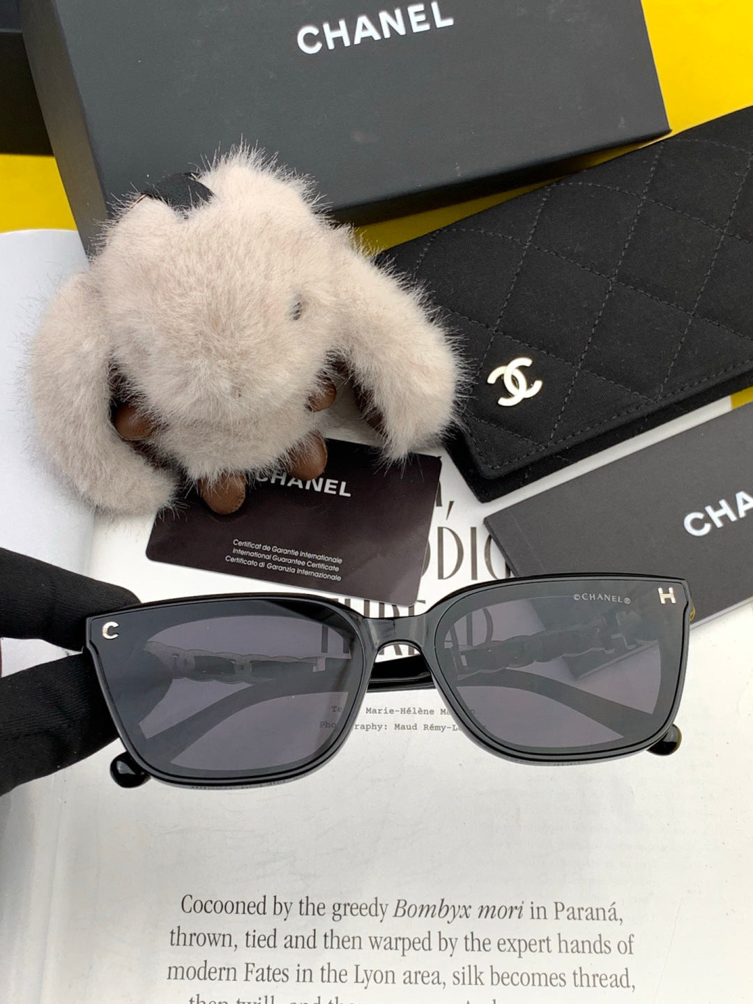 Chanel CH0303 Fashion Black Lens Sunglasses for Men & Women - detail image 2
