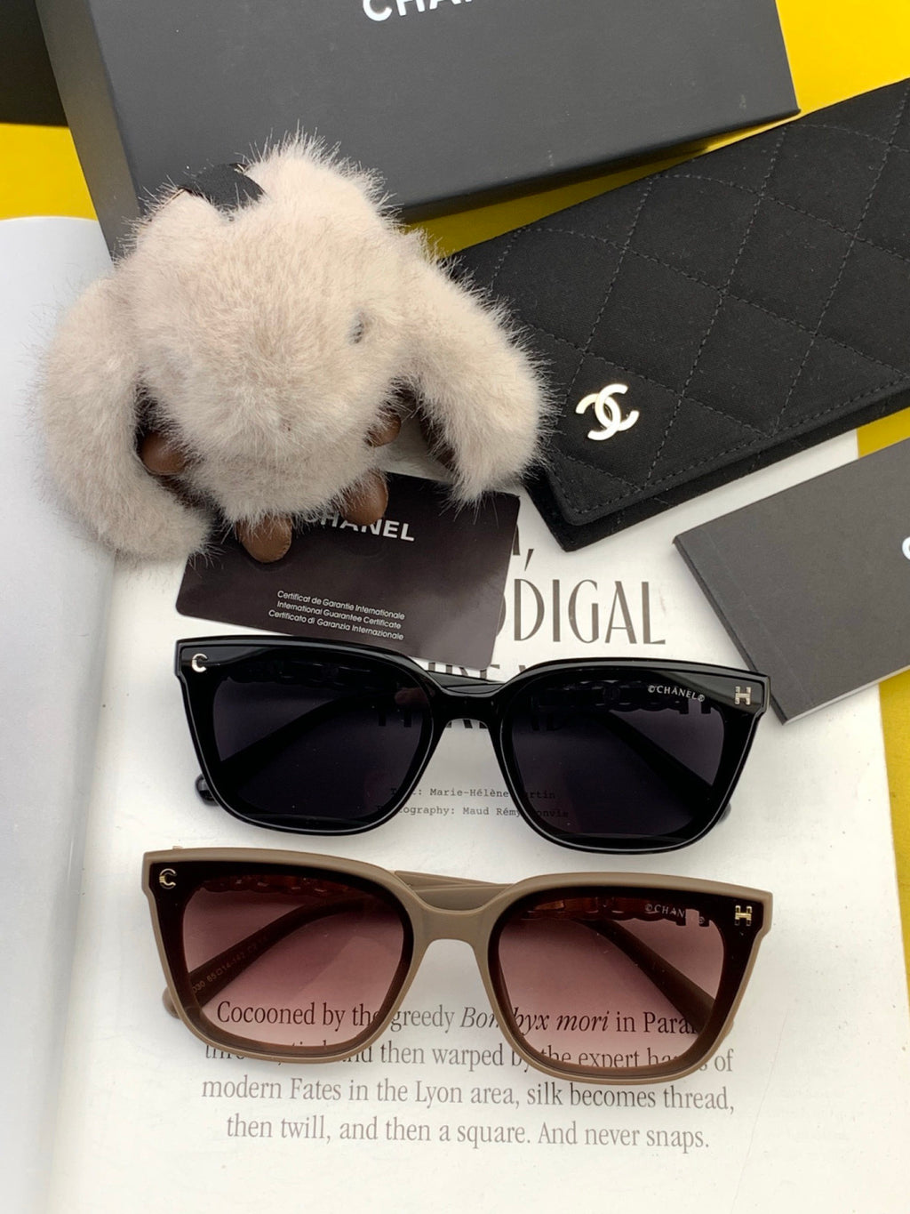 Chanel CH0303 Fashion Black Lens Sunglasses for Men & Women - detail image 7