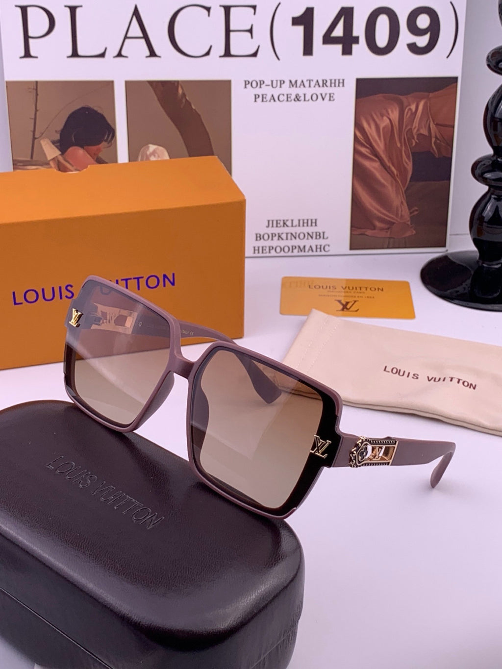 Louis Vuitton L77004 Oversized Purple Lens Sunglasses for Men & Women - 493215 - detail image 2
