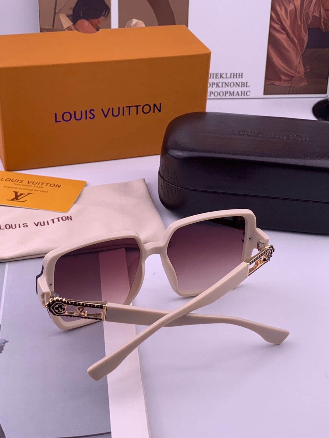 Louis Vuitton L77004 Oversized Purple Lens Sunglasses for Men & Women - detail image 5