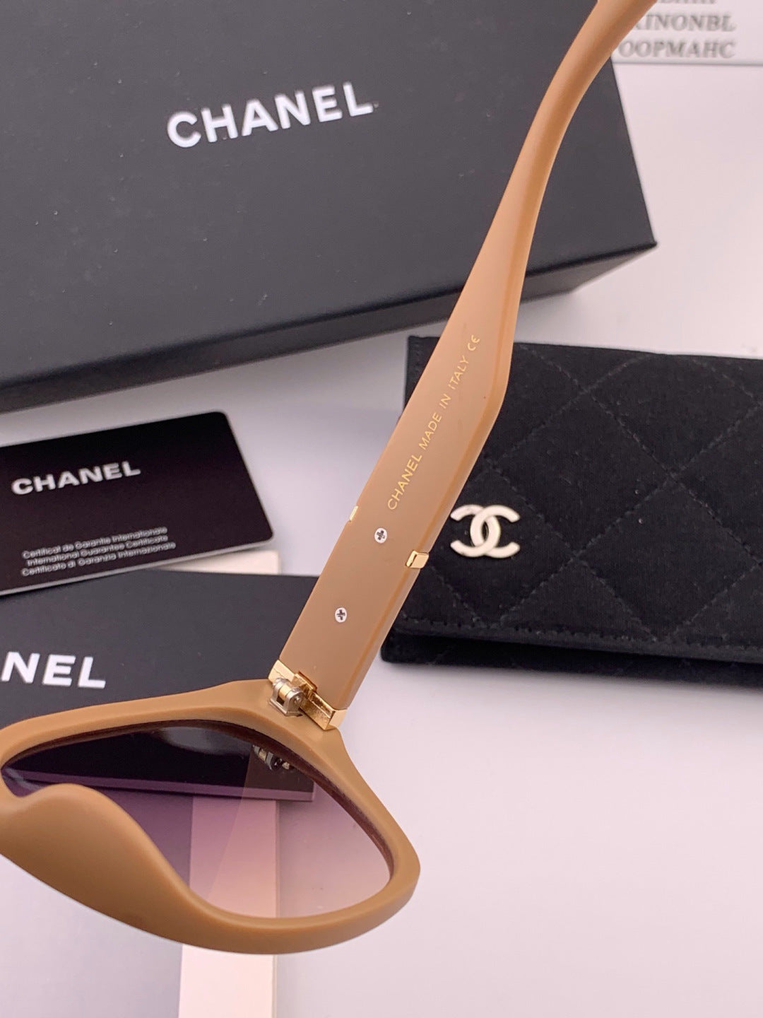 Chanel CH47004 Oversized Purple Lens Sunglasses for Men & Women - 493585 - detail image 6