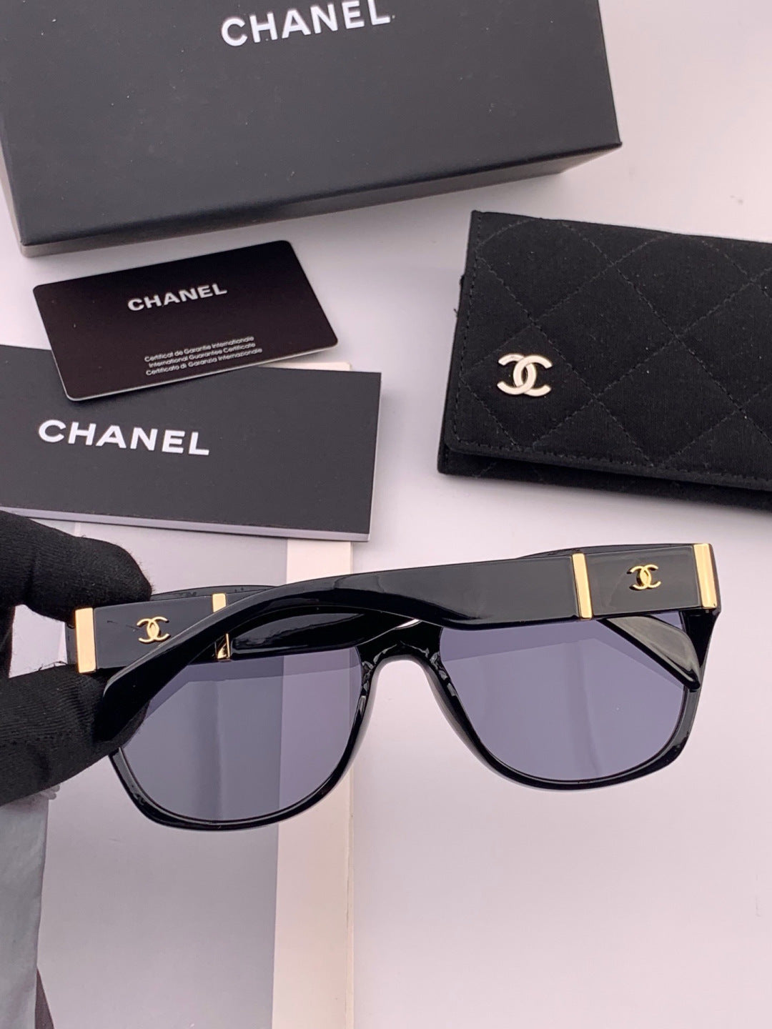 Chanel CH47004 Oversized Black Lens Sunglasses for Men & Women - detail image 5