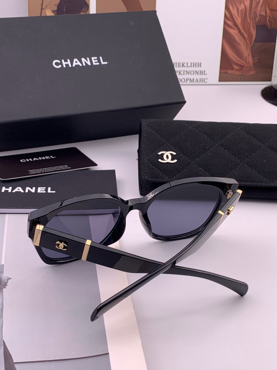 Chanel CH47004 Oversized Black Lens Sunglasses for Men & Women - detail image 7