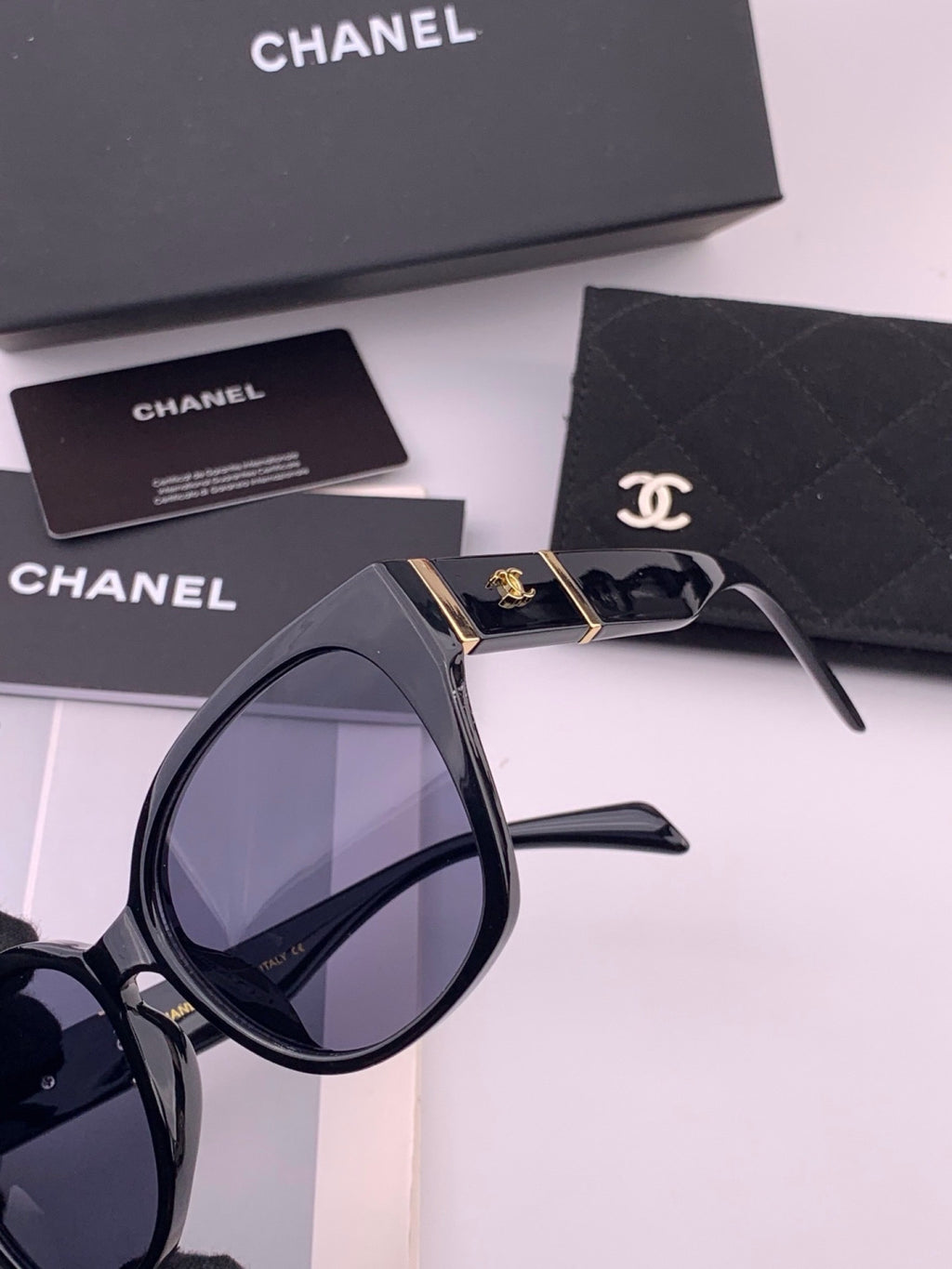Chanel CH47004 Oversized Black Lens Sunglasses for Men & Women - detail image 3