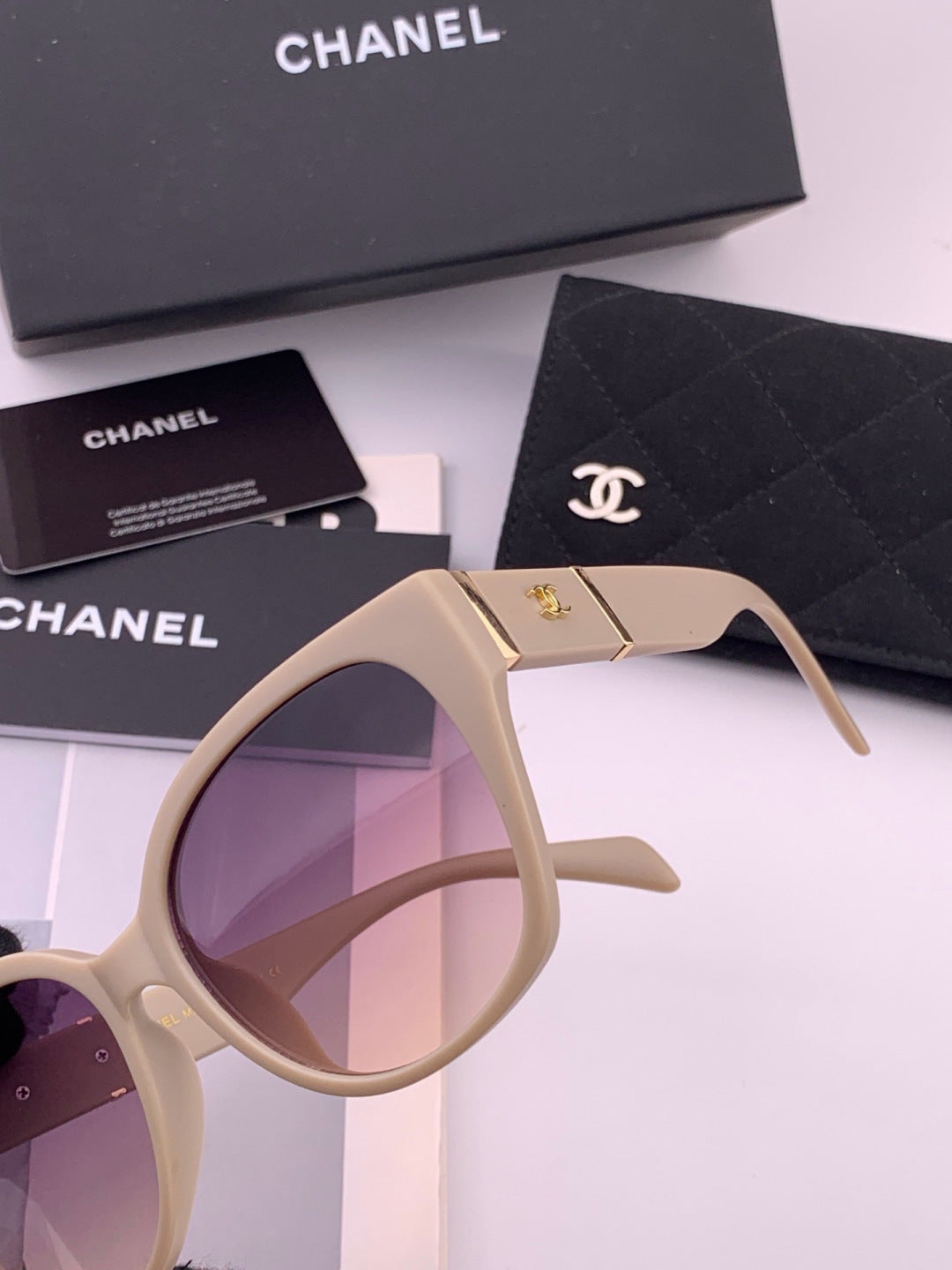 Chanel CH47004 Oversized Purple Lens Sunglasses for Men & Women - detail image 3