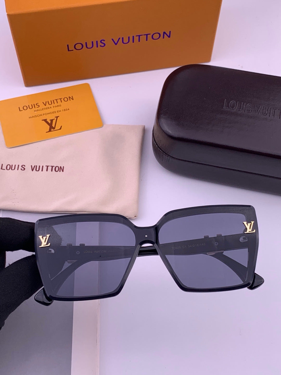 Louis Vuitton L57002 Oversized Black Lens Sunglasses for Men & Women