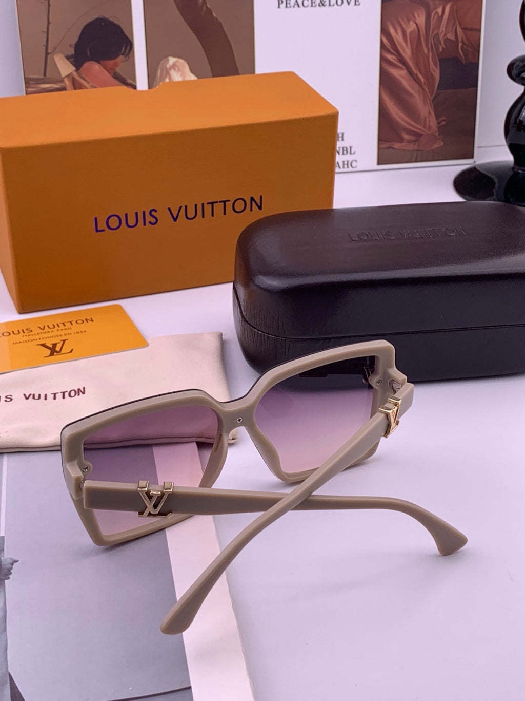 Louis Vuitton L57002 Oversized Purple Lens Sunglasses for Men & Women - detail image 7